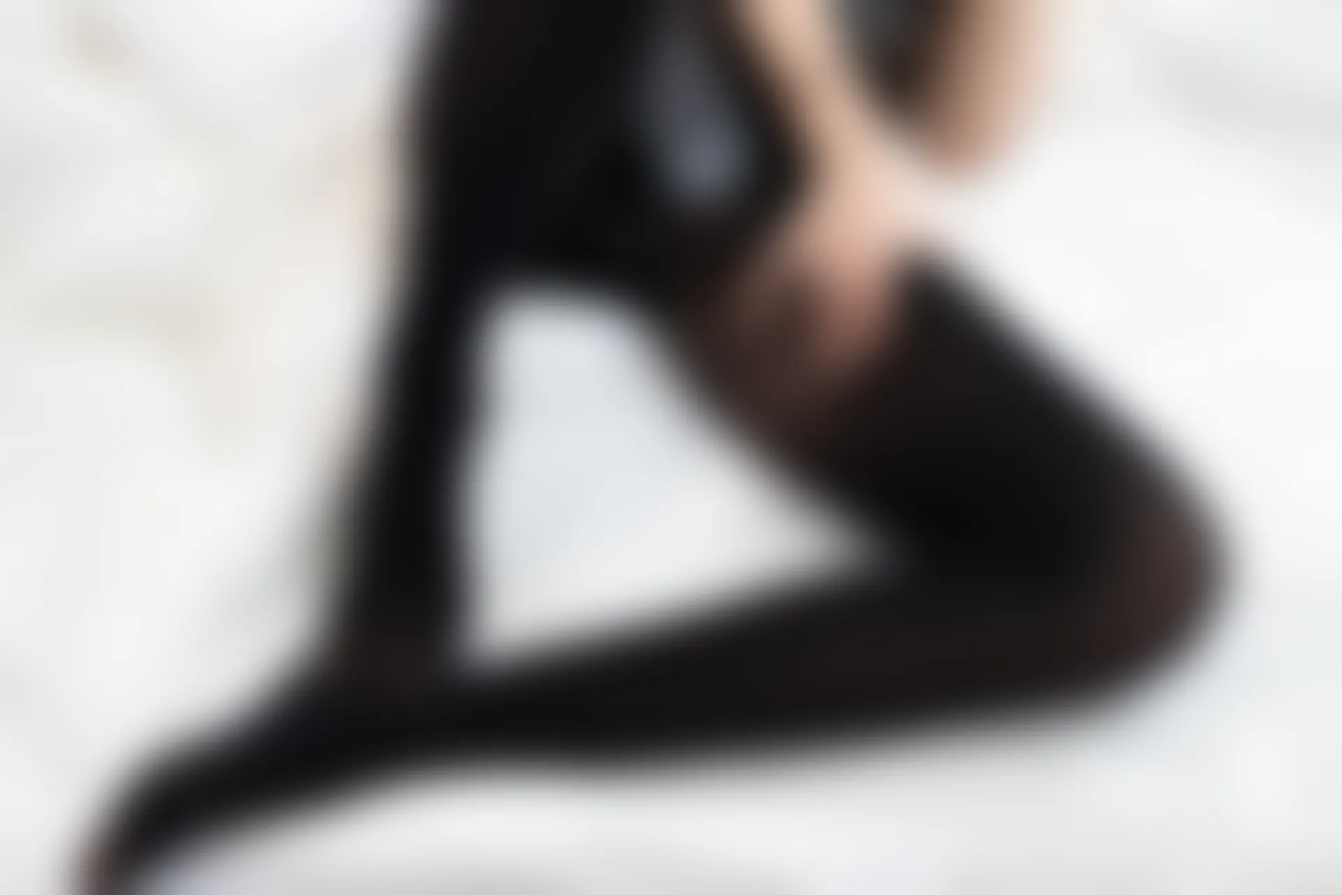 爱花写真 ALPHA-017 [217P-2.52G]—— 标签：森萝财团, 爱花写真, 美腿, 美足, 黑丝