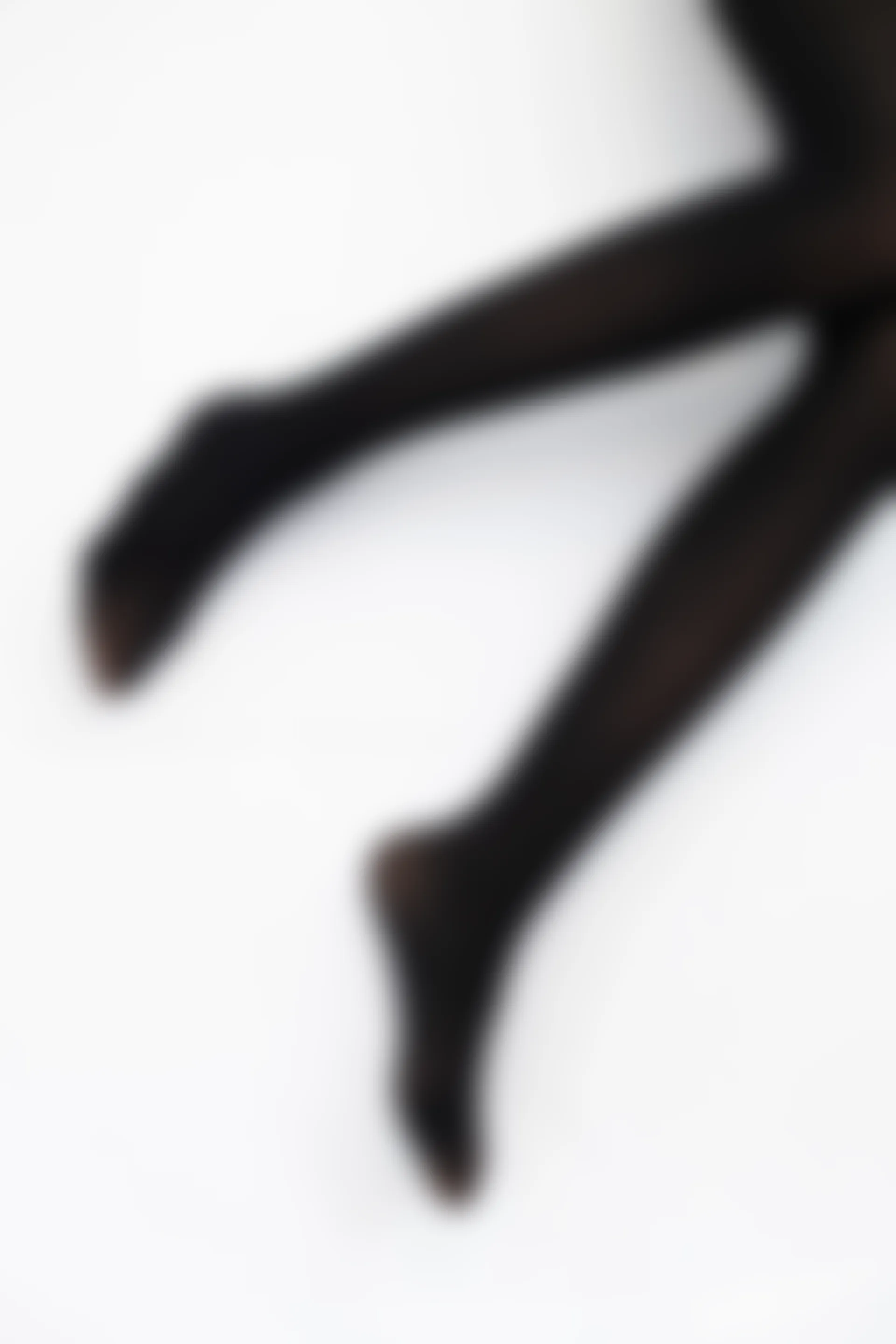 爱花写真 ALPHA-017 [217P-2.52G]—— 标签：森萝财团, 爱花写真, 美腿, 美足, 黑丝