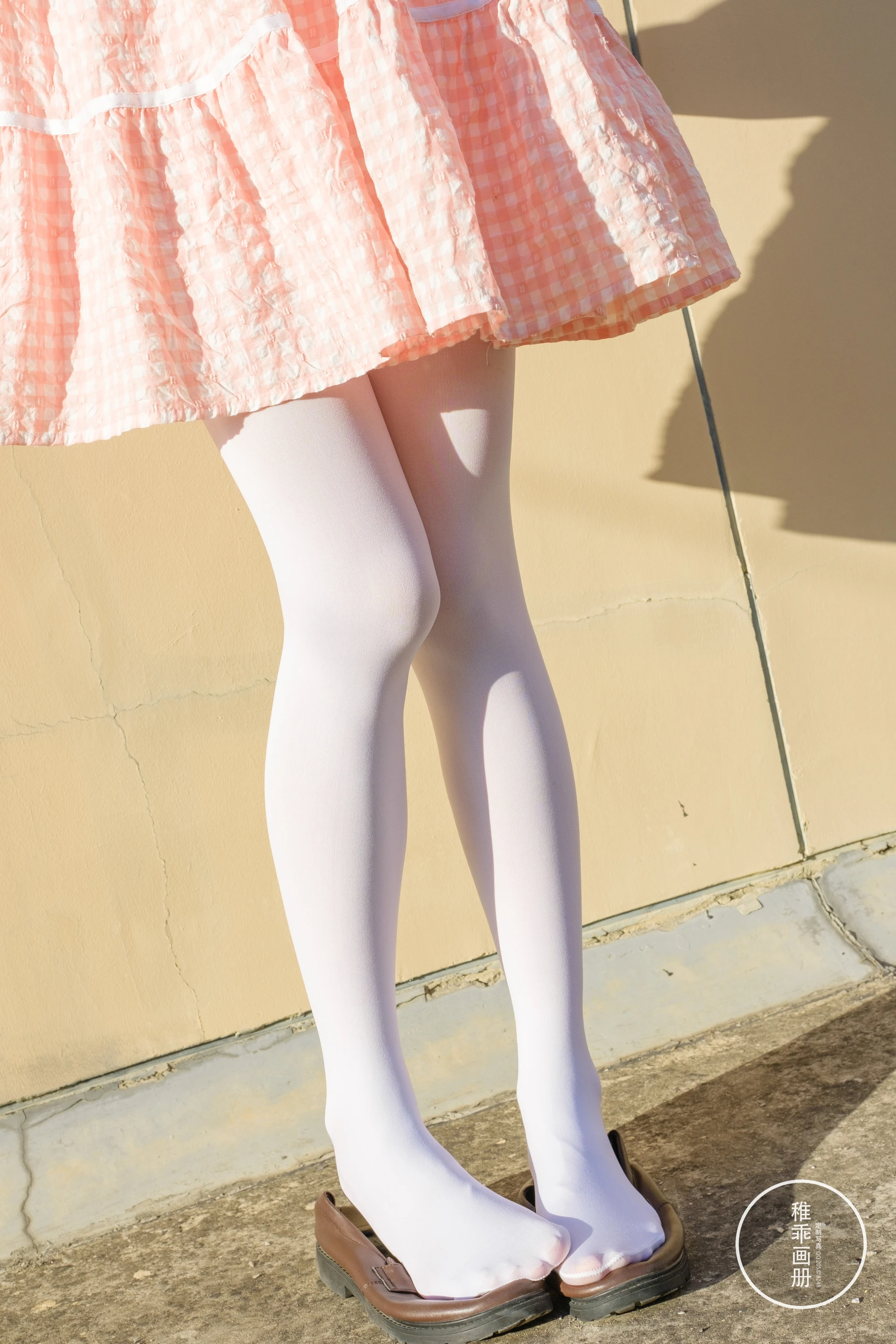 稚乖画册 晴空-06 赤西夜夜 天台粉裙白丝双马尾 [82P-1.04GB]JK制服, 双马尾, 可爱, 晴空, 白丝, 稚乖画册, 美腿, 美足, 赤西夜夜