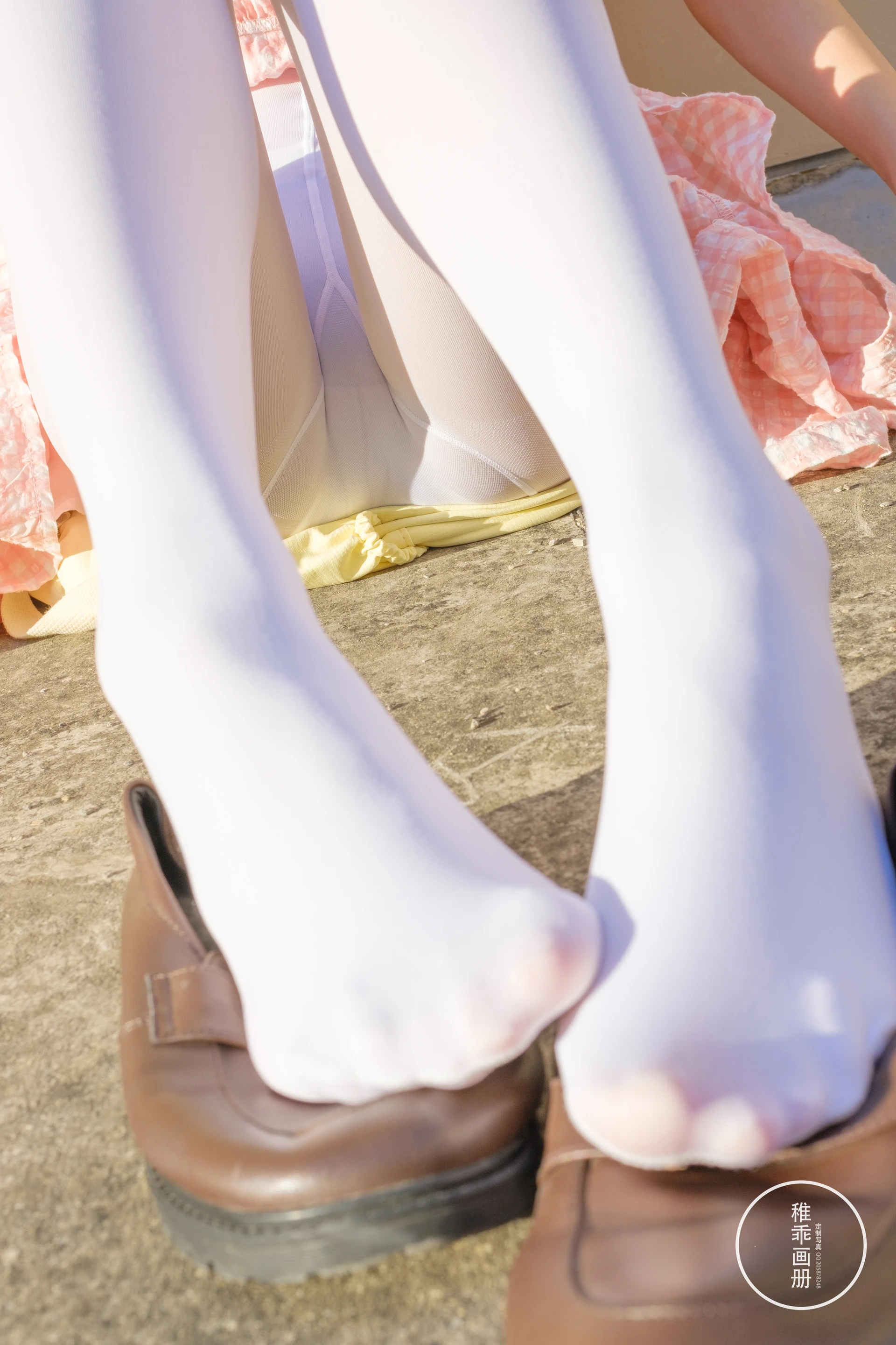 稚乖画册 晴空-06 赤西夜夜 天台粉裙白丝双马尾 [82P-1.04GB]JK制服, 双马尾, 可爱, 晴空, 白丝, 稚乖画册, 美腿, 美足, 赤西夜夜