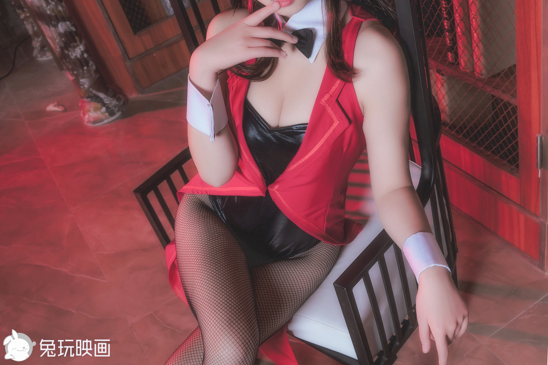 C36.003 狂三兔女郎 [40P-561MB]