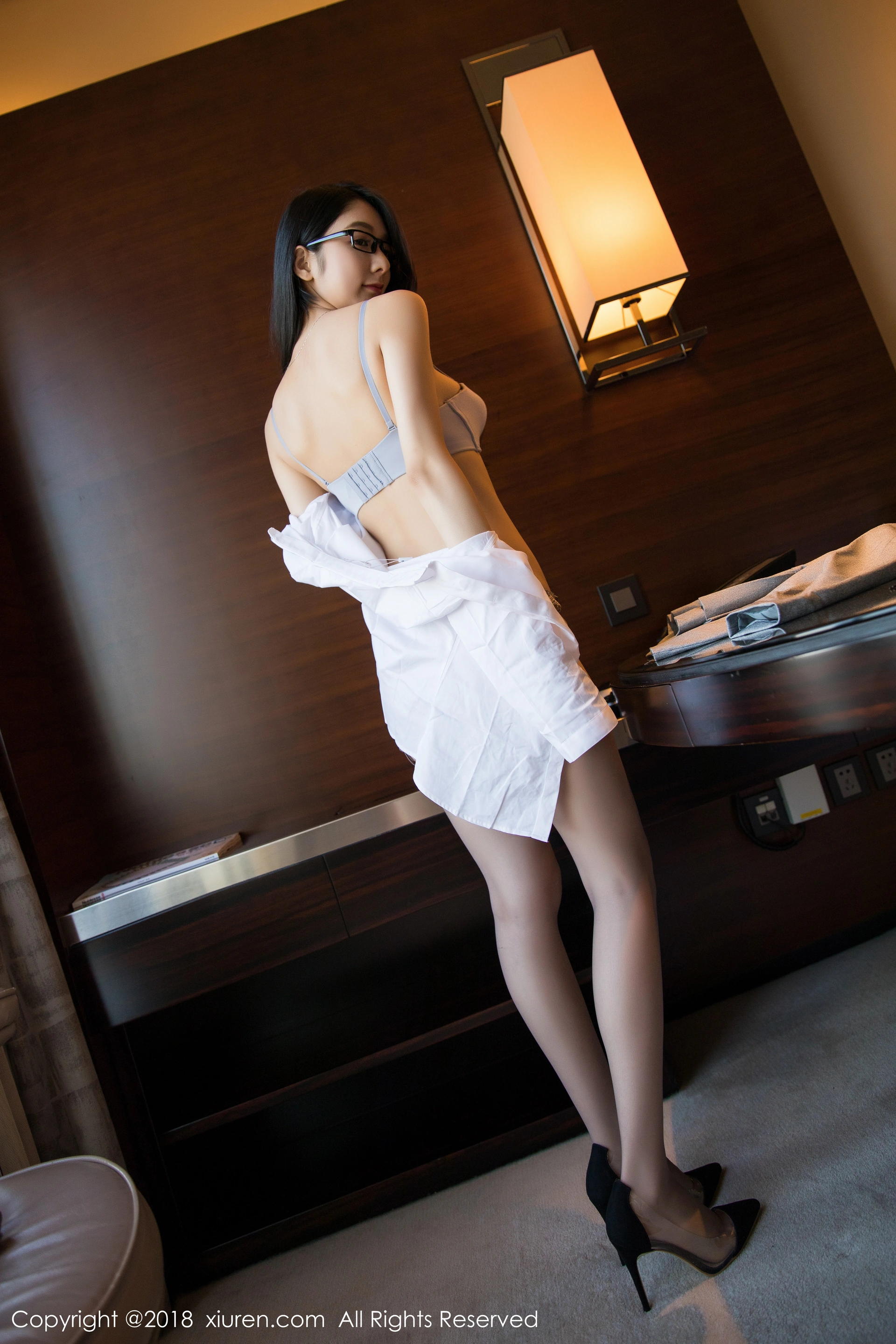 XiuRen秀人网 2018.09.26 No.1172 Angela小热巴 [55P247MB]