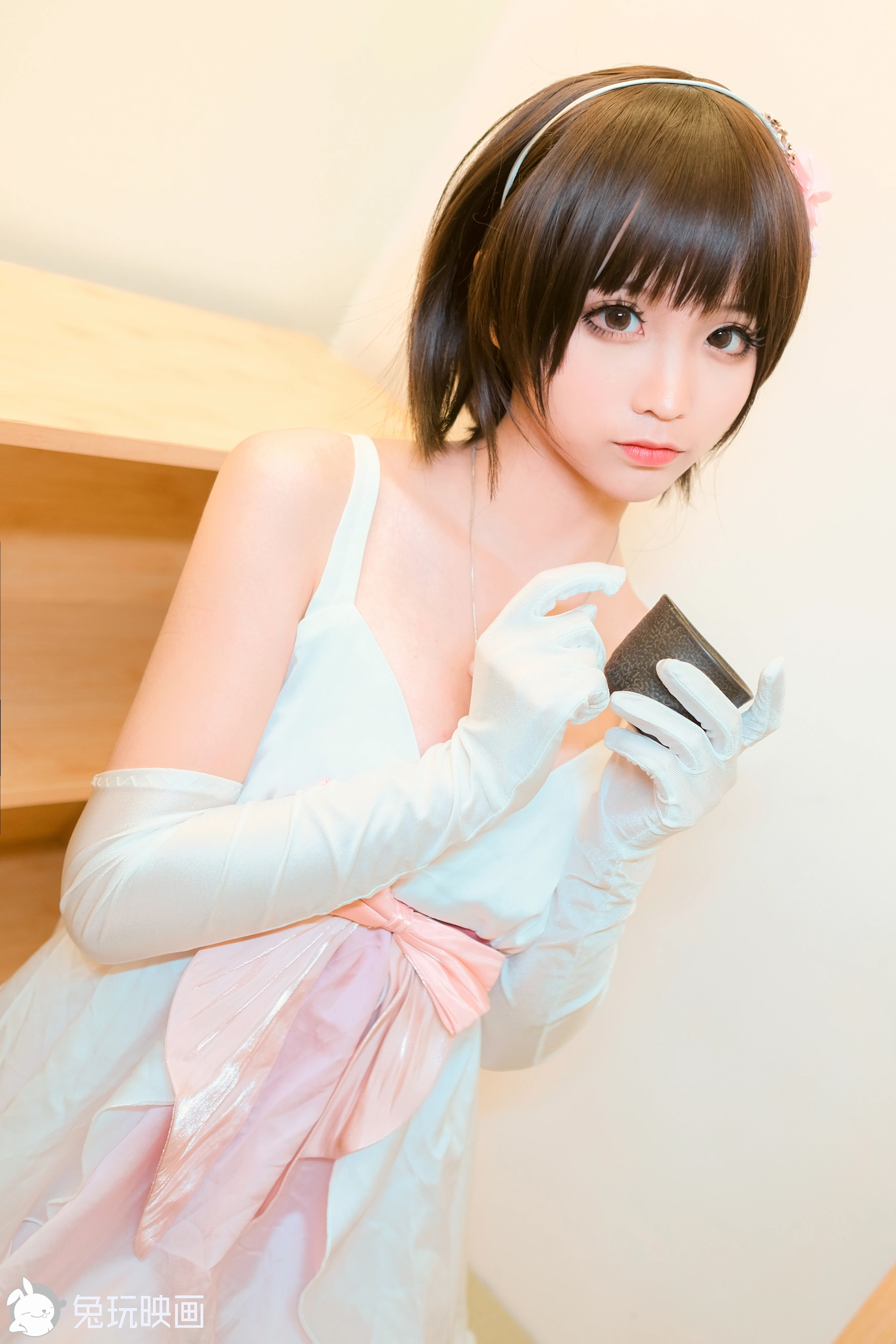C23.005 惠的礼服 [40P-694MB]