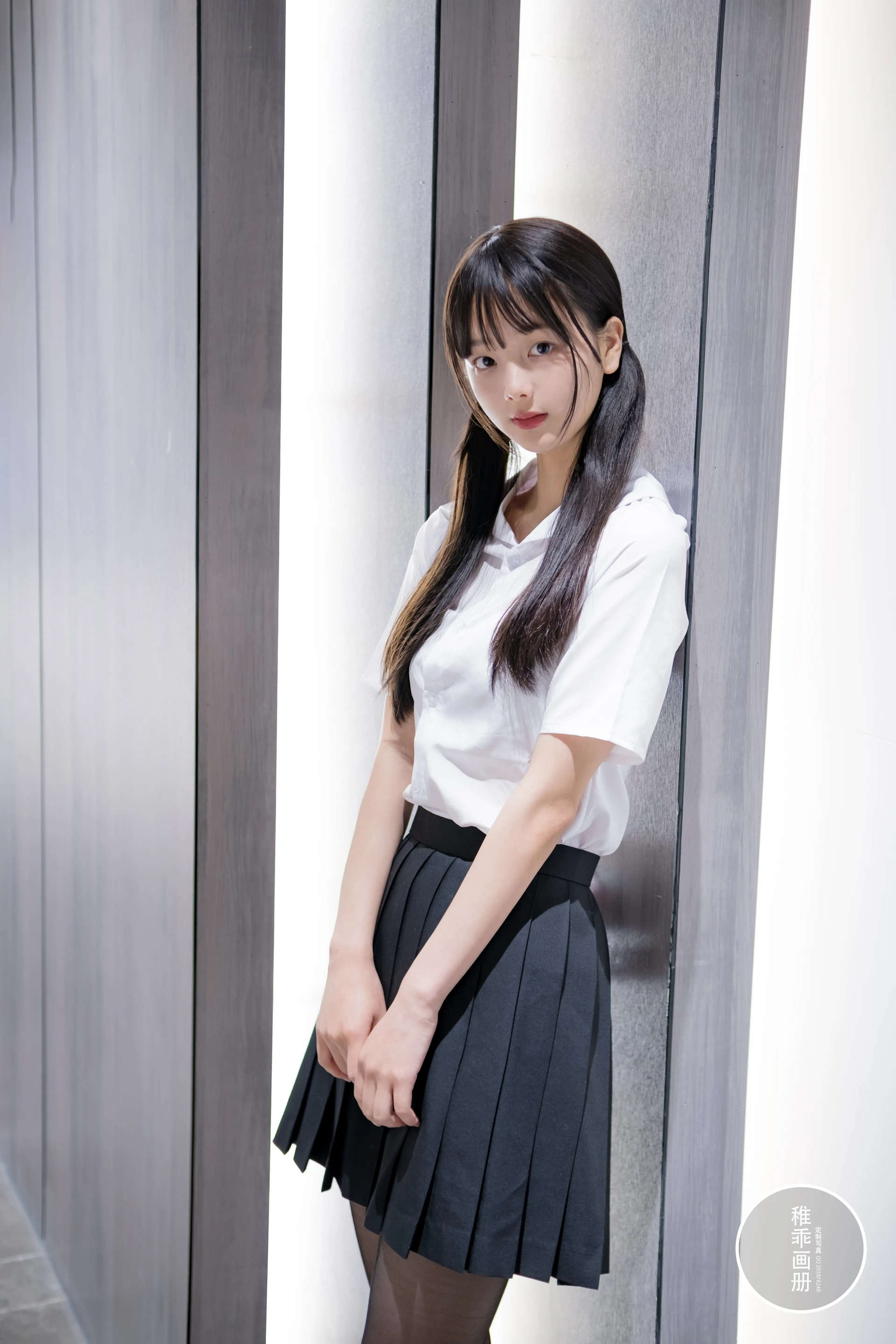 稚乖画册 《逛街》 赤西夜夜 双马尾黑丝JK制服 [60P-459MB]JK制服, 双马尾, 稚乖画册, 美腿, 美足, 赤西夜夜, 黑丝