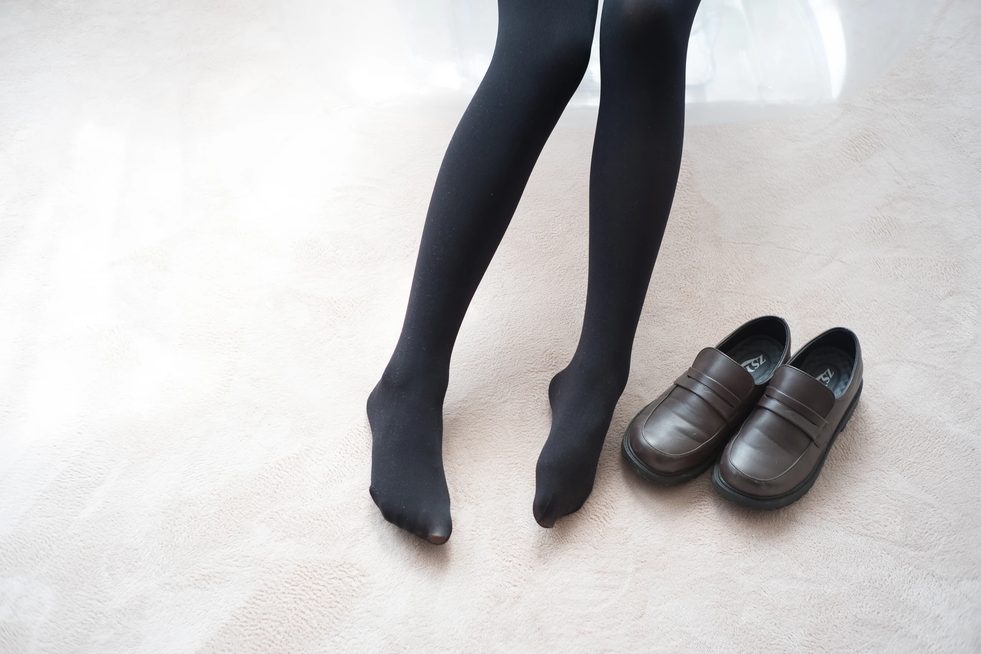 森萝财团 BETA-024 [109P-833M]——美腿, 黑丝