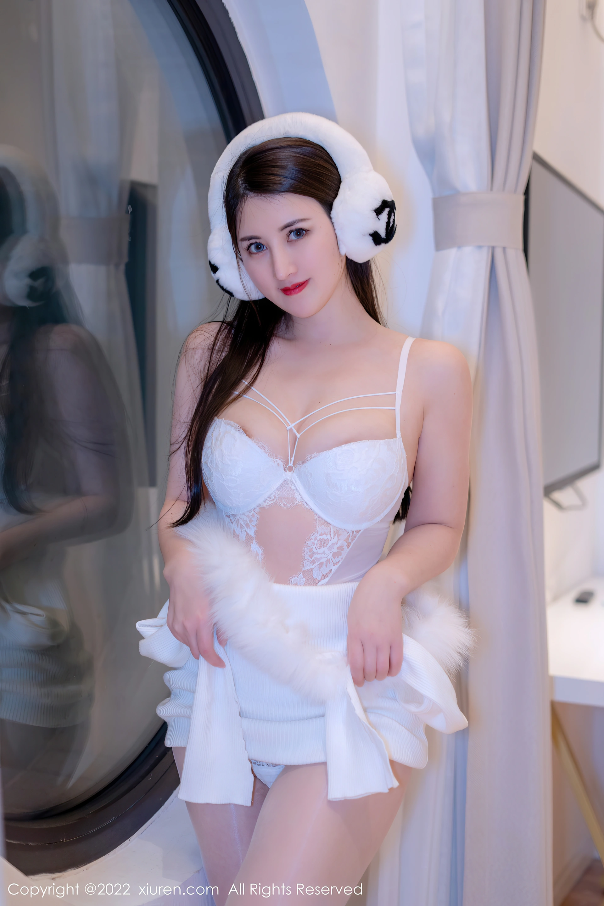 XiuRen秀人网 2022.02.14 No.4578 诗诗kiki 雪地美腿[58+1P 510MB]