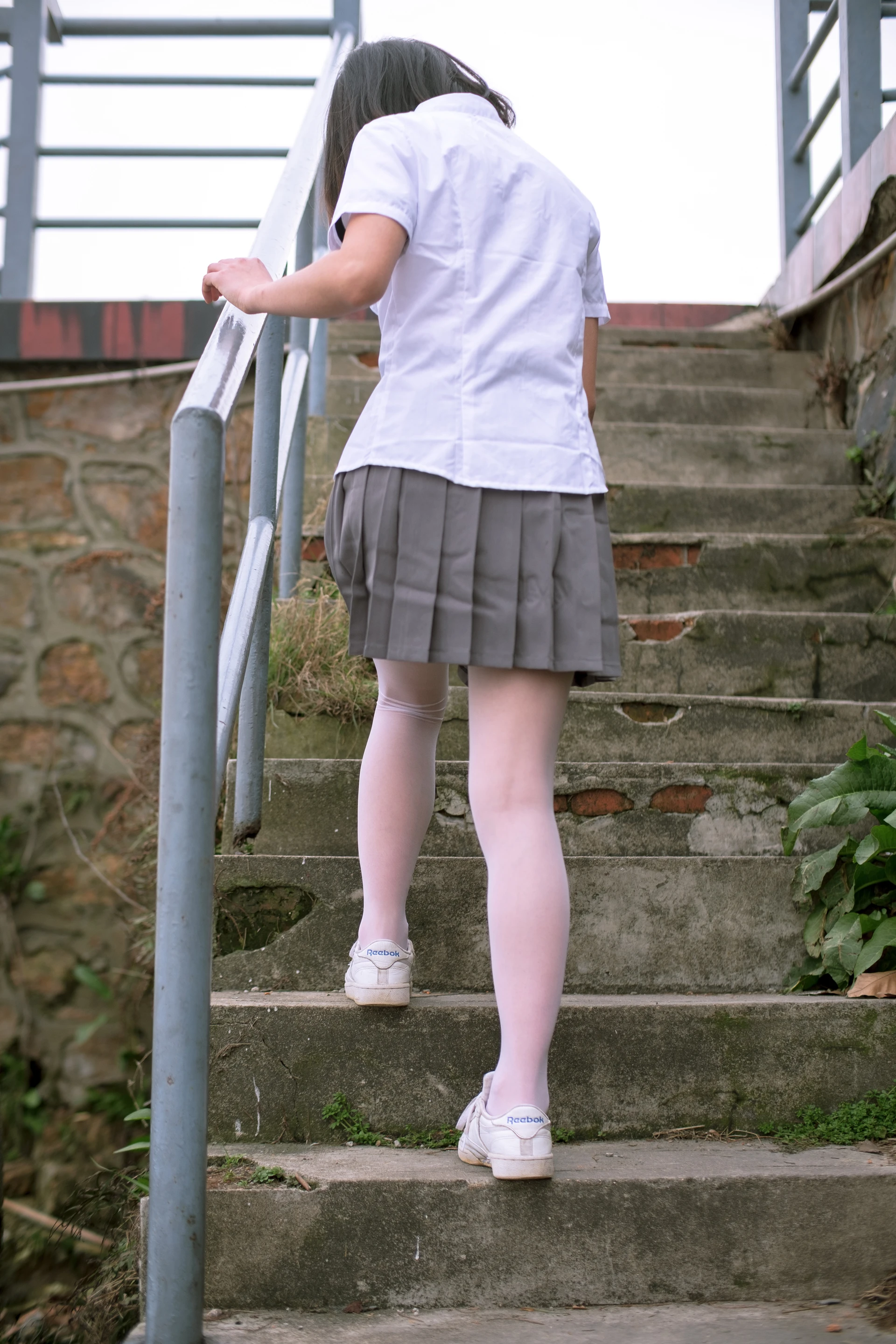 森萝财团 BETA-014 [85P-942M]学生装, 白丝, 美腿