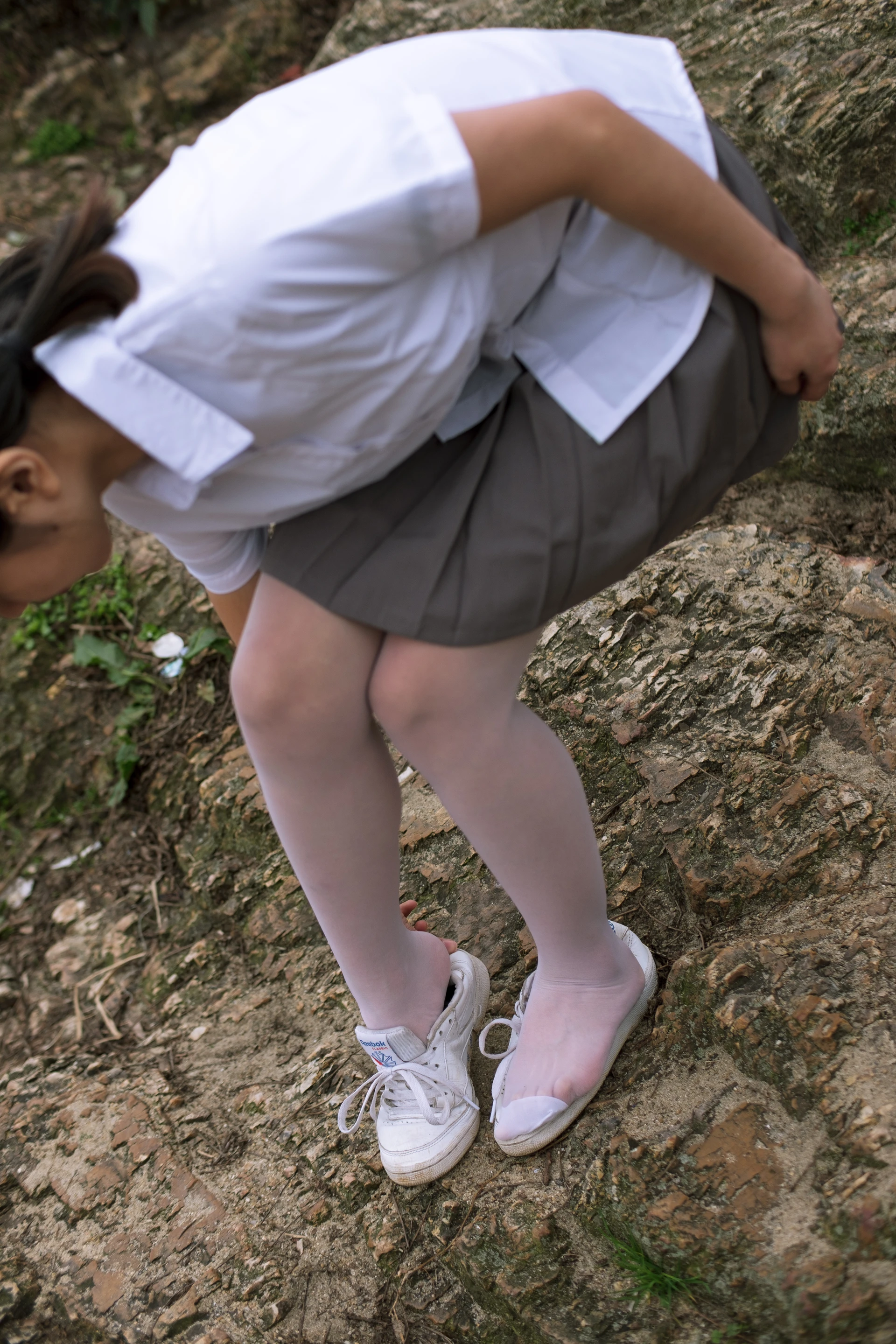 森萝财团 BETA-014 [85P-942M]学生装, 白丝, 美腿