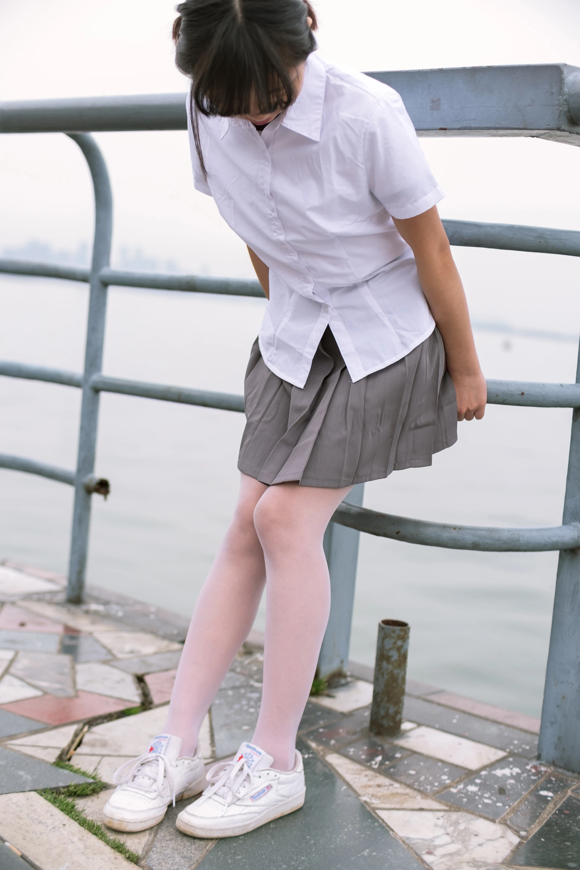 森萝财团 BETA-014 [85P-942M]学生装, 白丝, 美腿