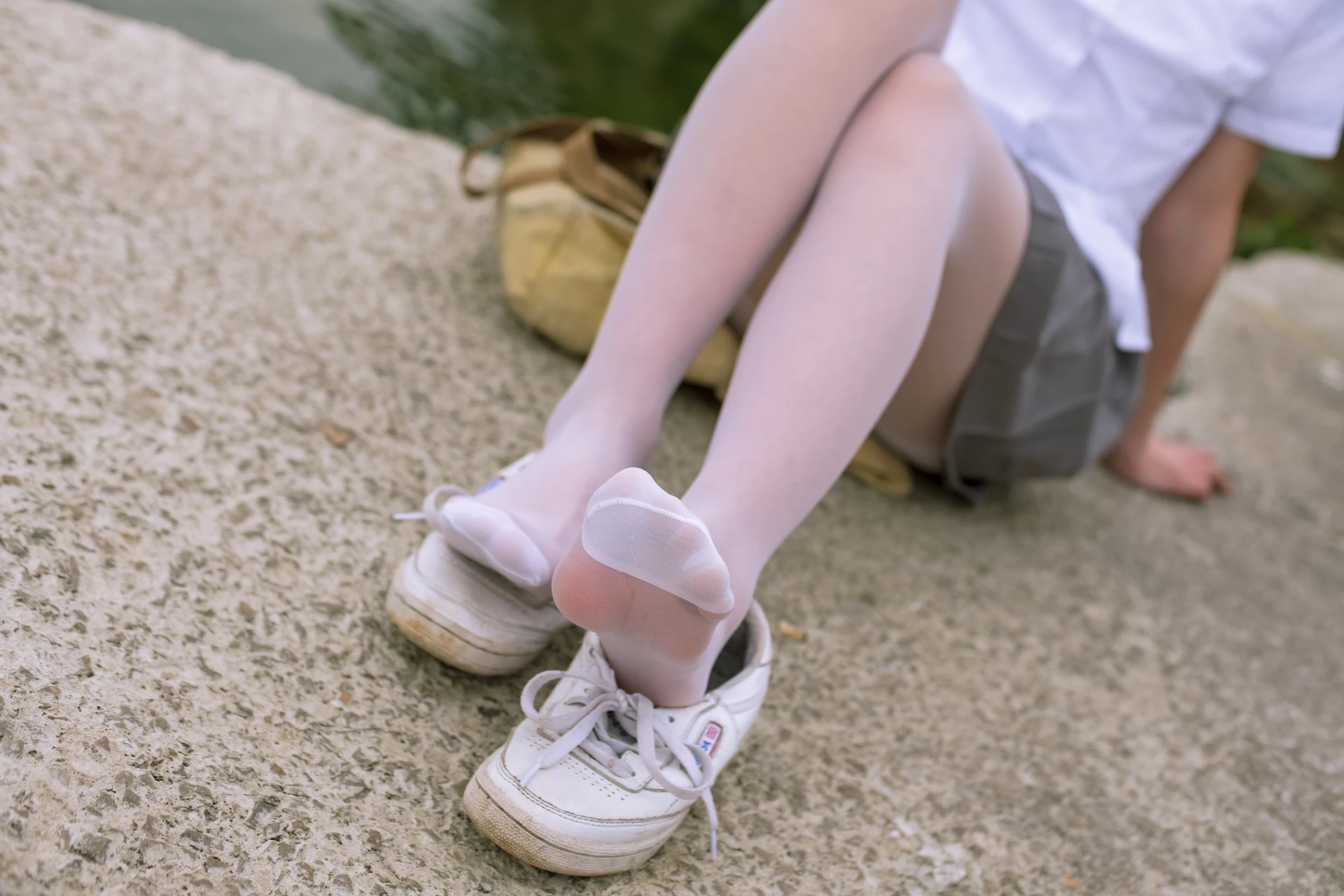 森萝财团 BETA-014 [85P-942M]学生装, 白丝, 美腿