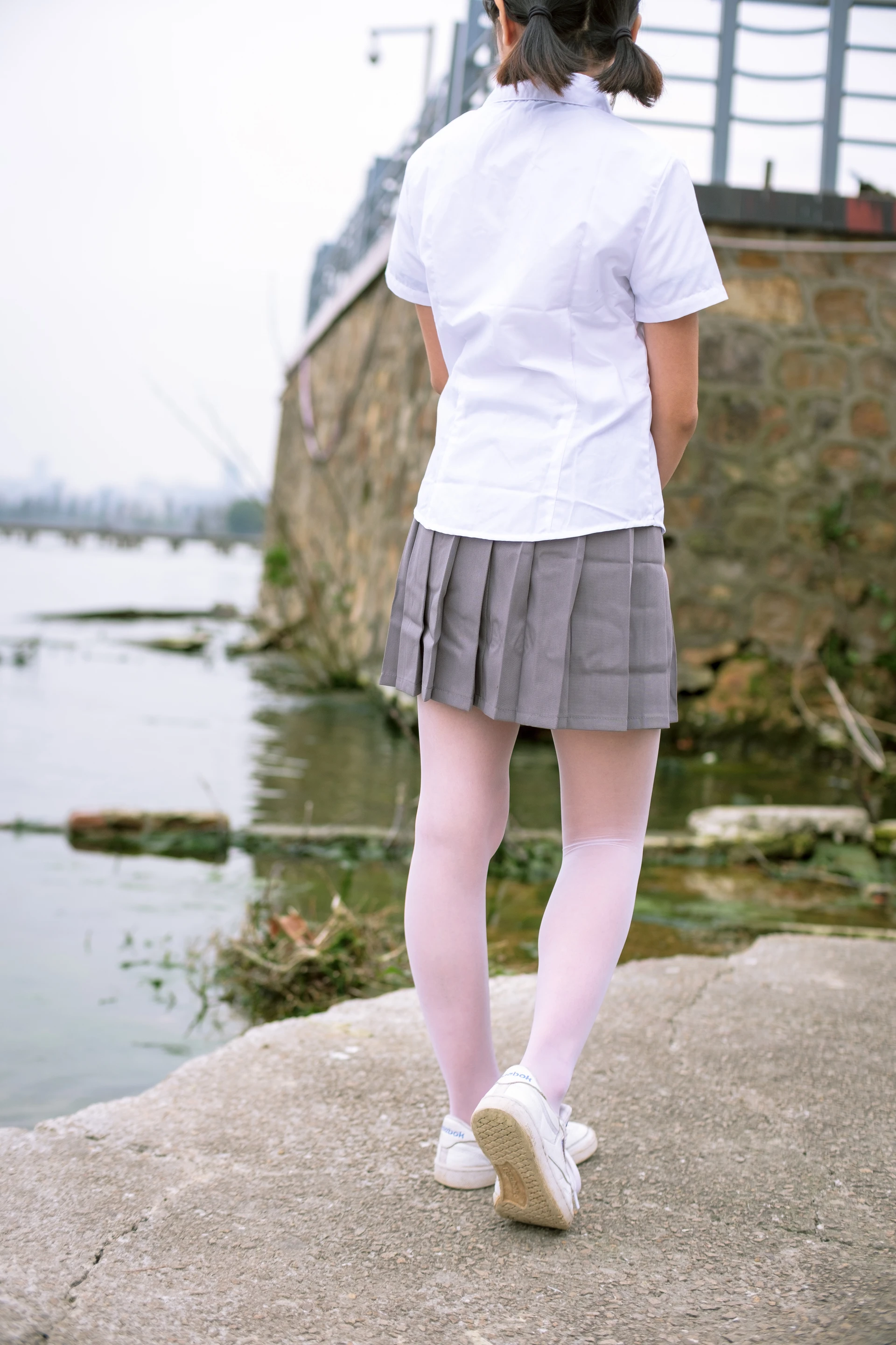 森萝财团 BETA-014 [85P-942M]学生装, 白丝, 美腿