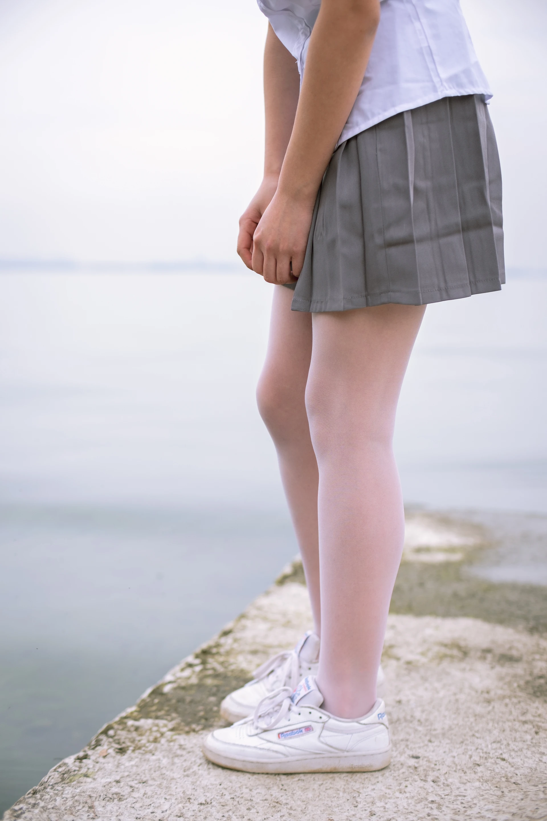 森萝财团 BETA-014 [85P-942M]学生装, 白丝, 美腿
