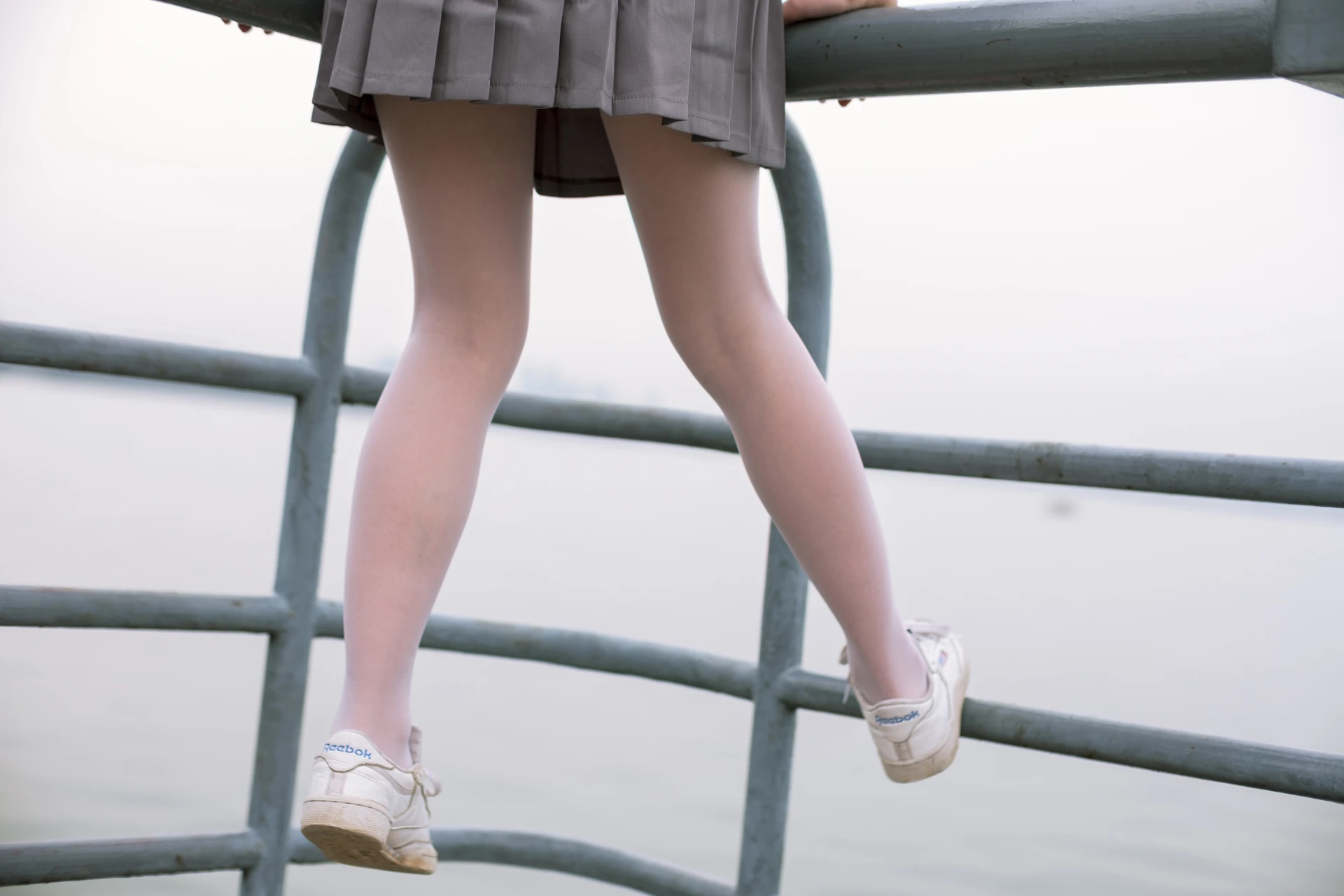 森萝财团 BETA-014 [85P-942M]学生装, 白丝, 美腿