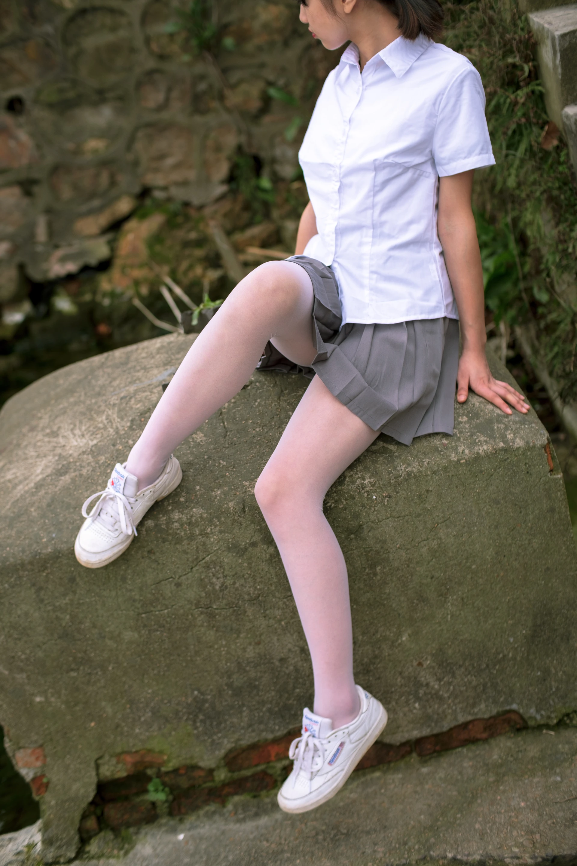 森萝财团 BETA-014 [85P-942M]学生装, 白丝, 美腿
