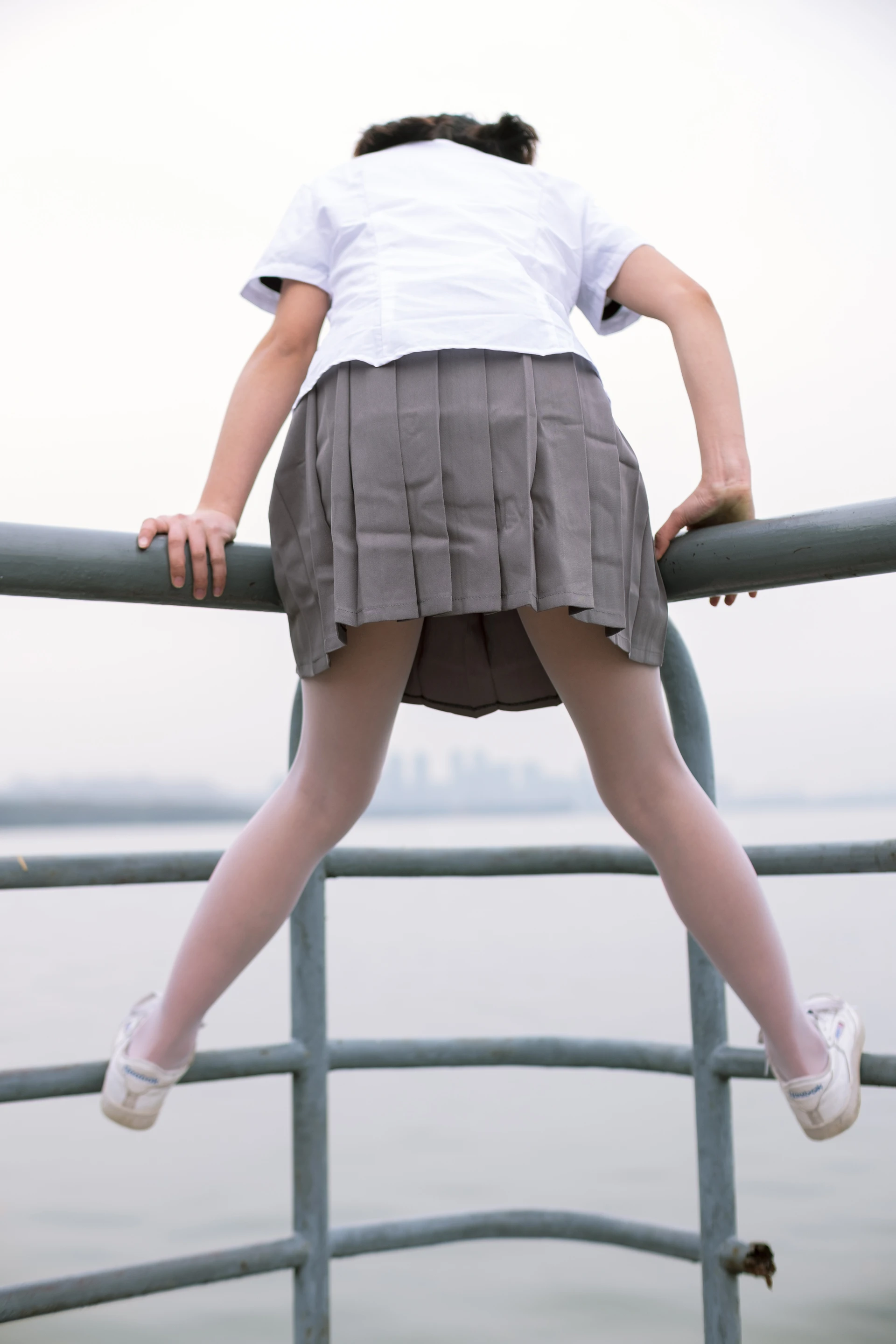 森萝财团 BETA-014 [85P-942M]学生装, 白丝, 美腿
