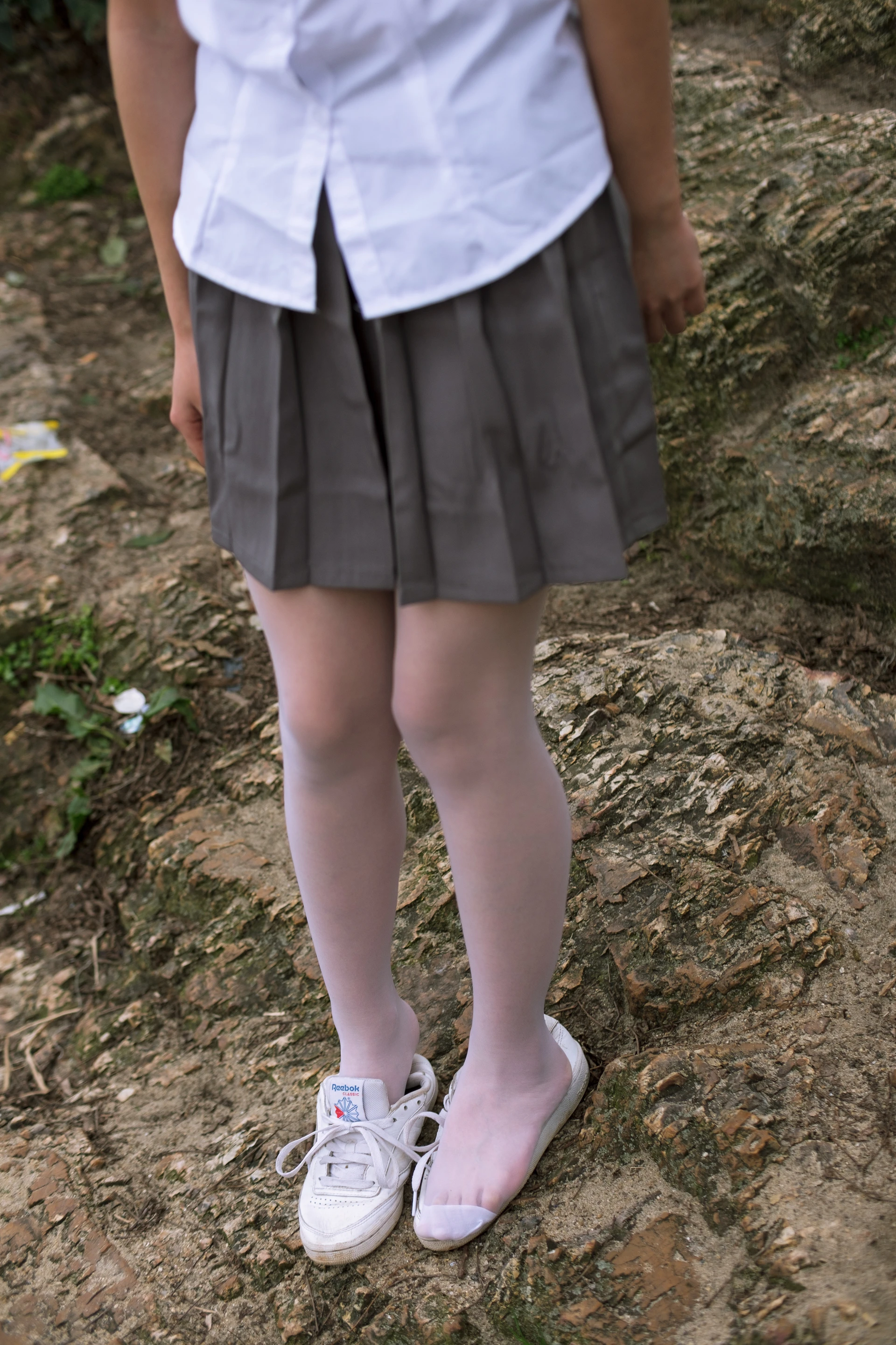 森萝财团 BETA-014 [85P-942M]学生装, 白丝, 美腿