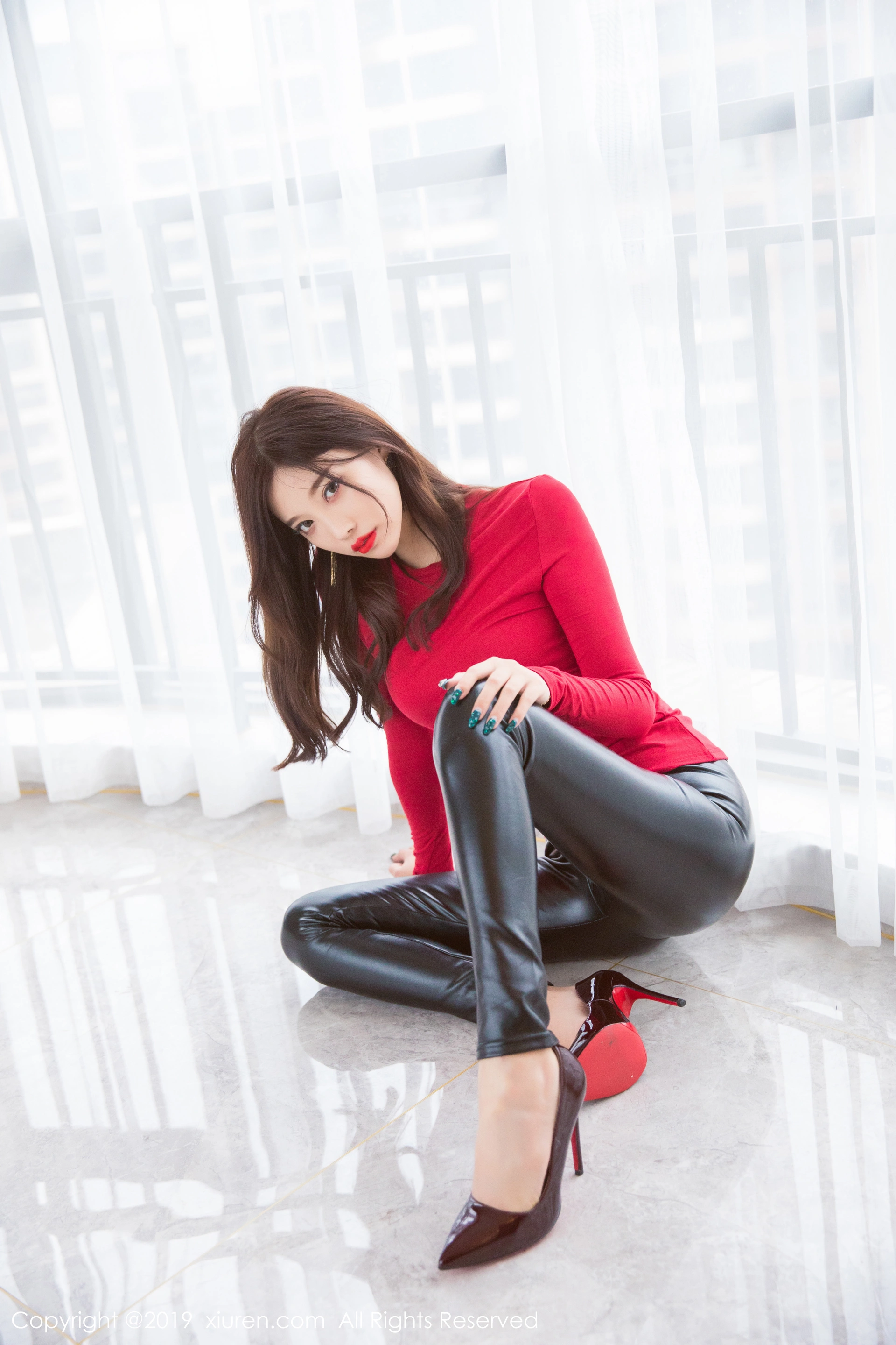 XiuRen秀人网 2019.04.23 No.1411 杨晨晨sugar [56+1P]