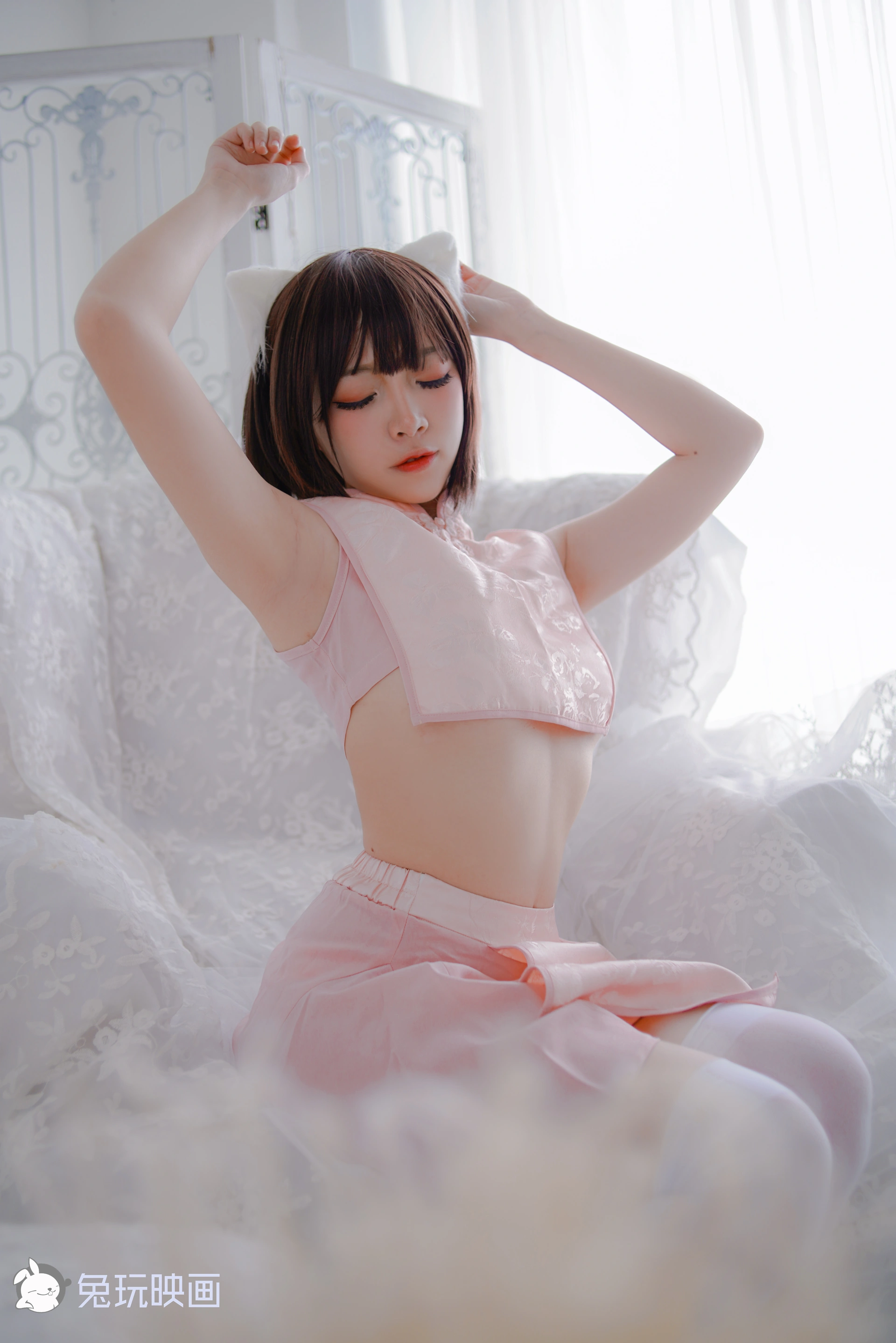 C05.002 粉旗袍和黑三本 [40P-411MB]