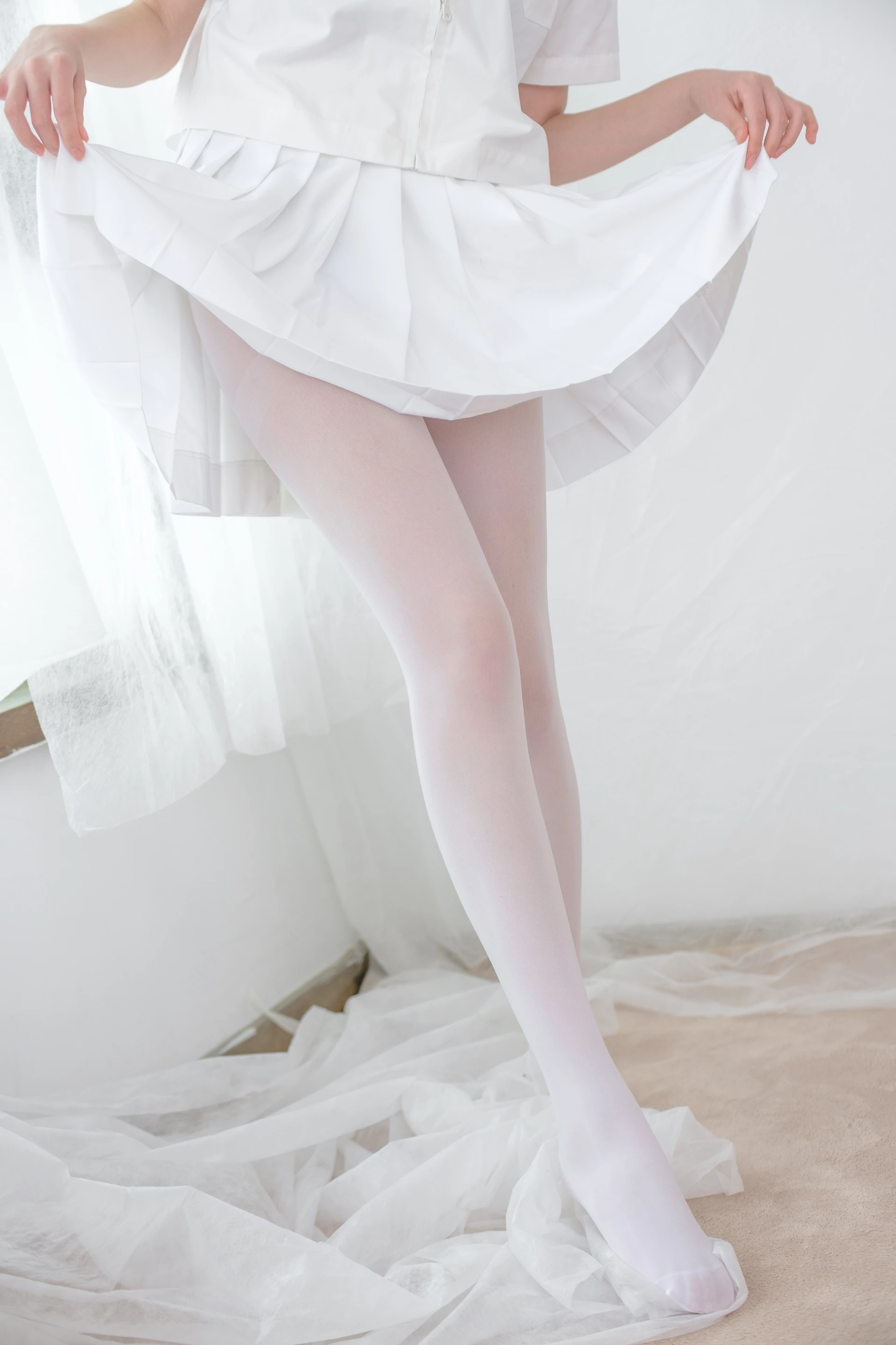 森萝财团 X-038 [116P1V-2.26G]Aika, 制服, 可爱, 森萝财团, 白丝, 美腿