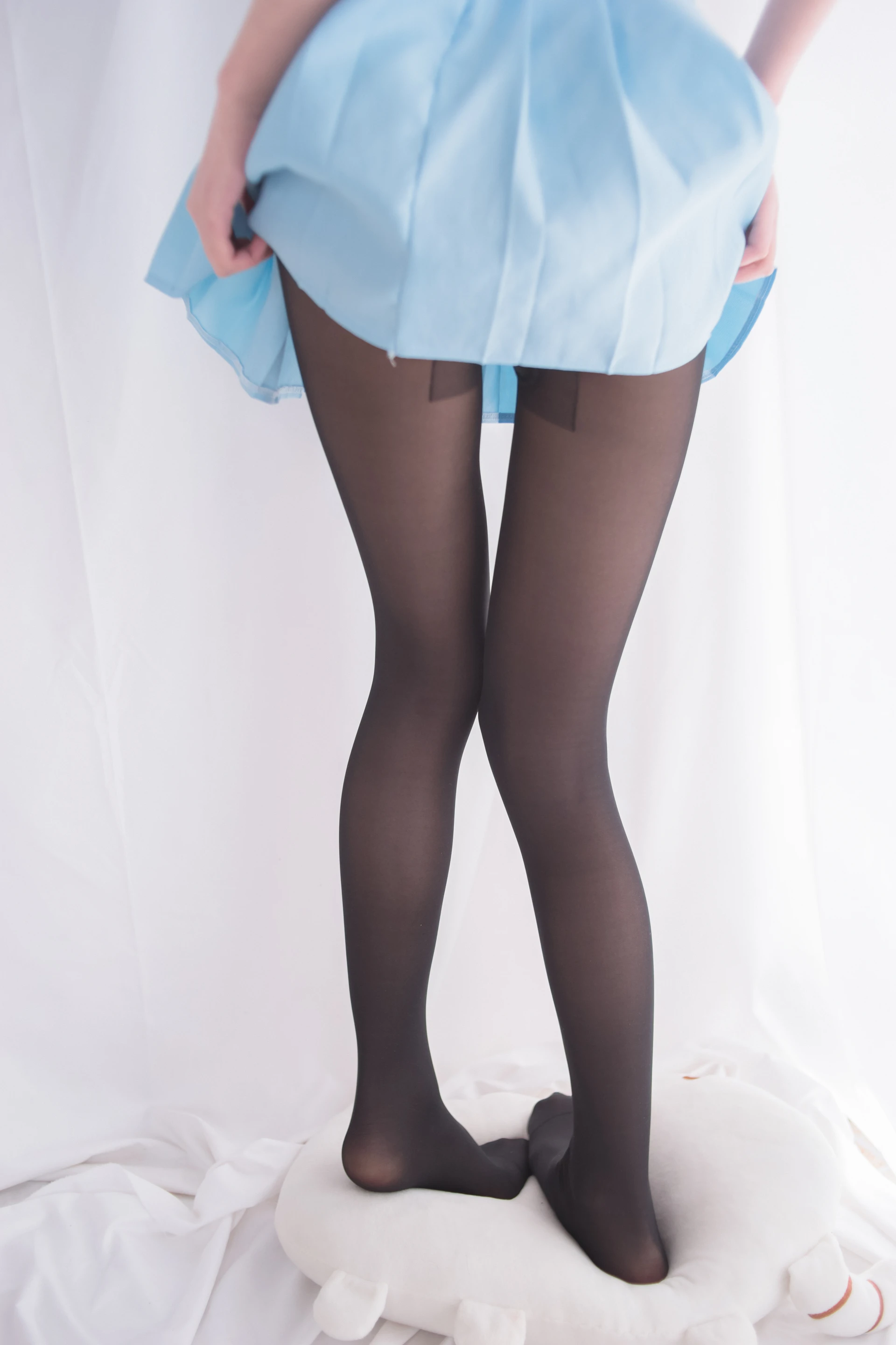 轻兰映画 VOL.015 [60P-626M]美腿, 美足, 轻兰映画, 黑丝