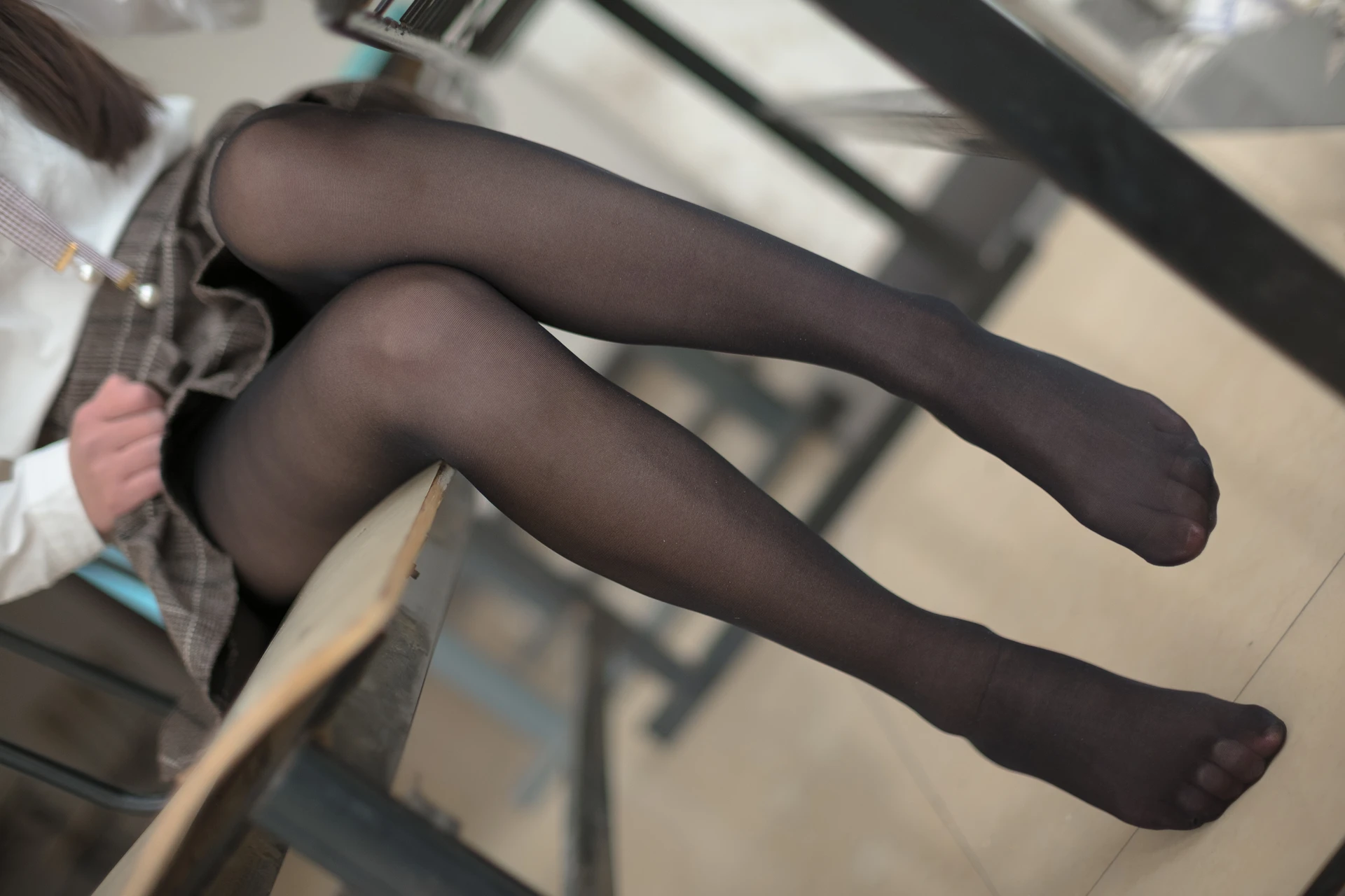 森萝财团 R15-043 [98P-604M]学生装, 森萝财团, 美腿, 黑丝