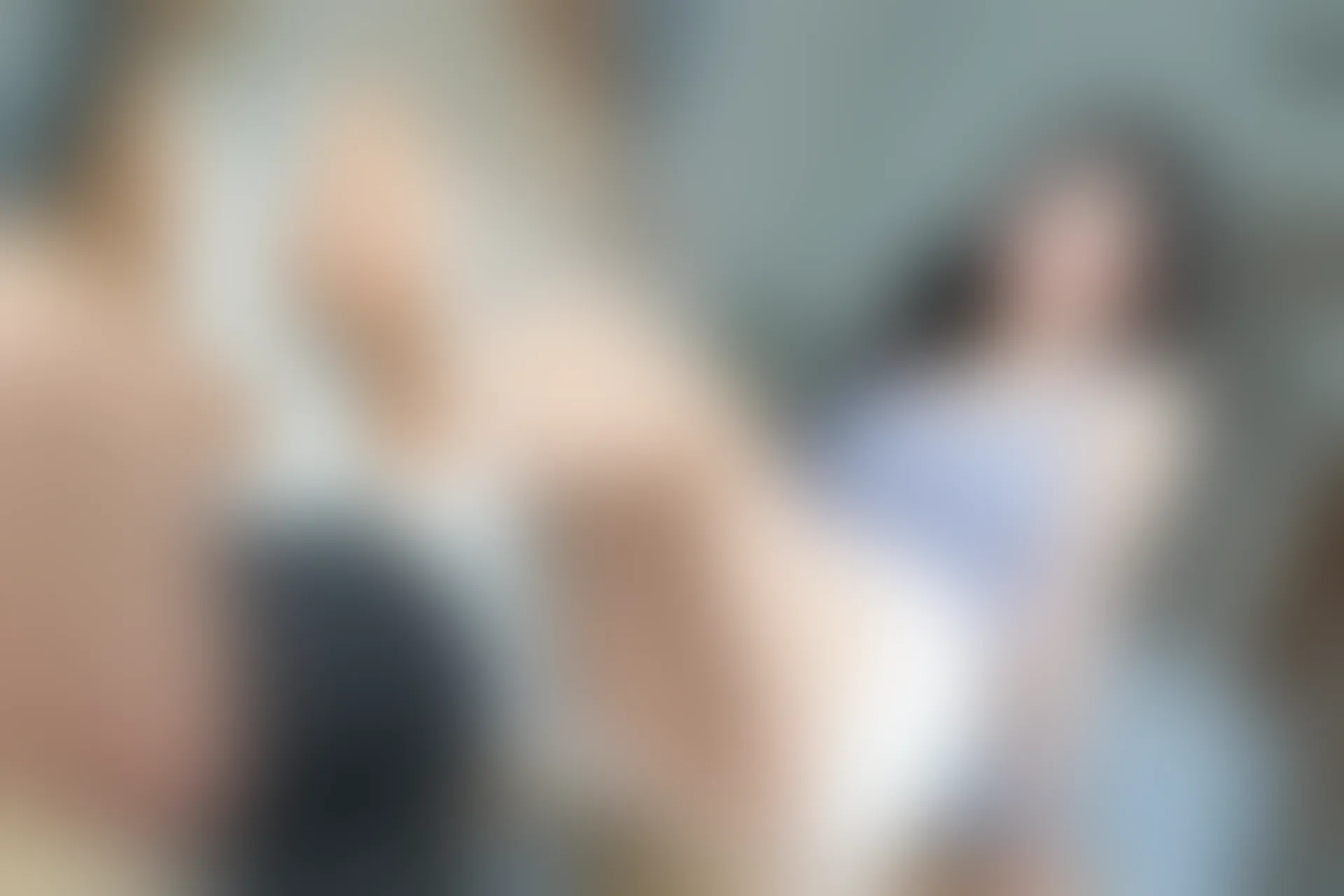 XIUREN秀人网 2023.05.26 NO.6811 周于希Sally 香港旅拍 [100+1P919M]