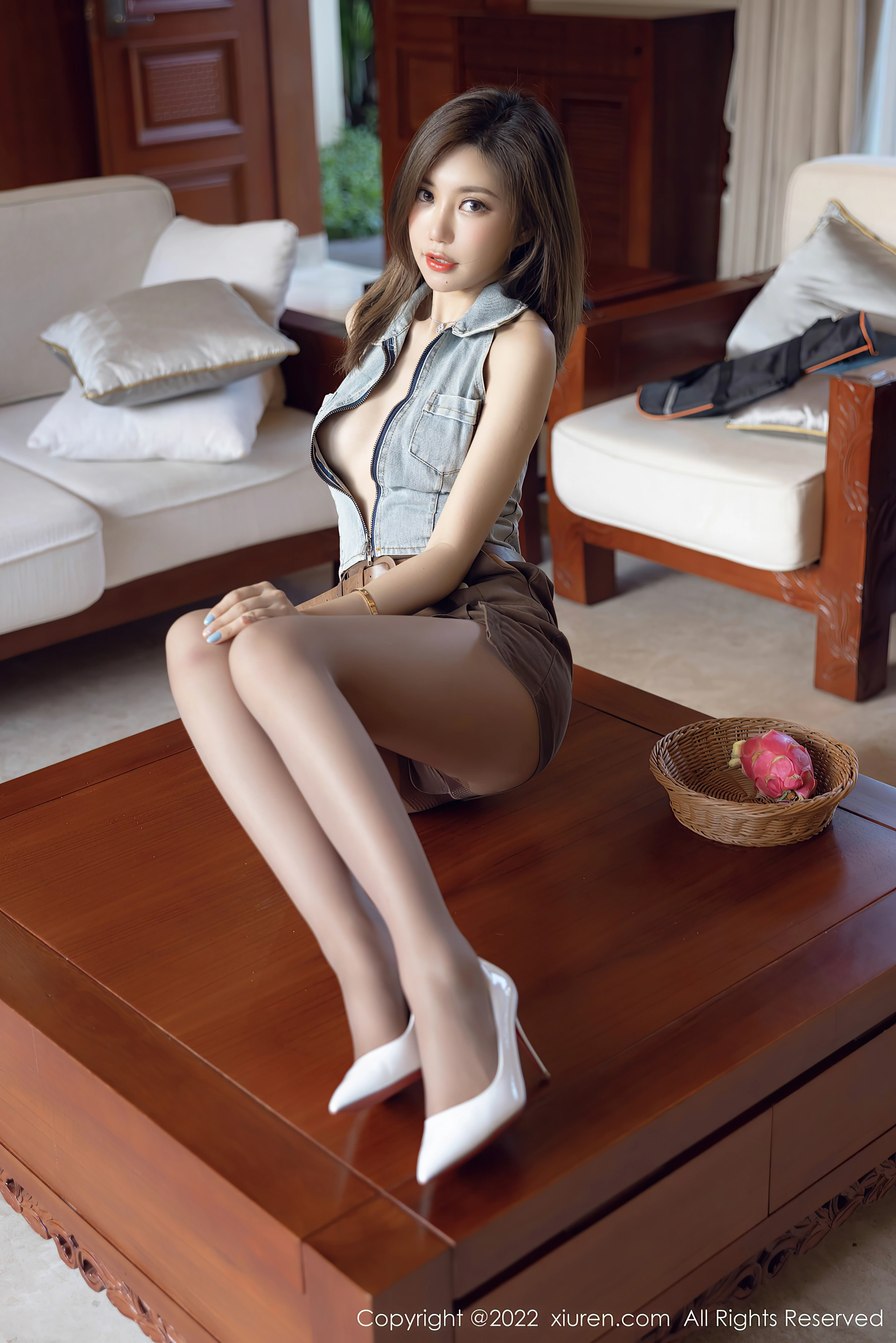 XiuRen秀人网 2022.03.04 No.4675 绮里嘉ula 珠三角旅拍[52+1P 537MB]