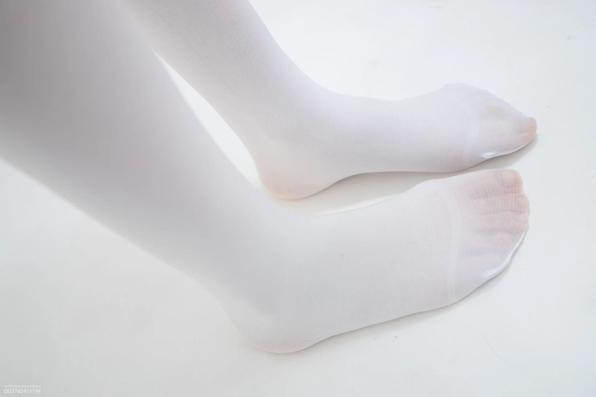JKFUN-百圆定制 1-2 Aika [34P1V-1.12G]Aika, JKFUN, 可爱, 森萝财团, 白丝, 美腿