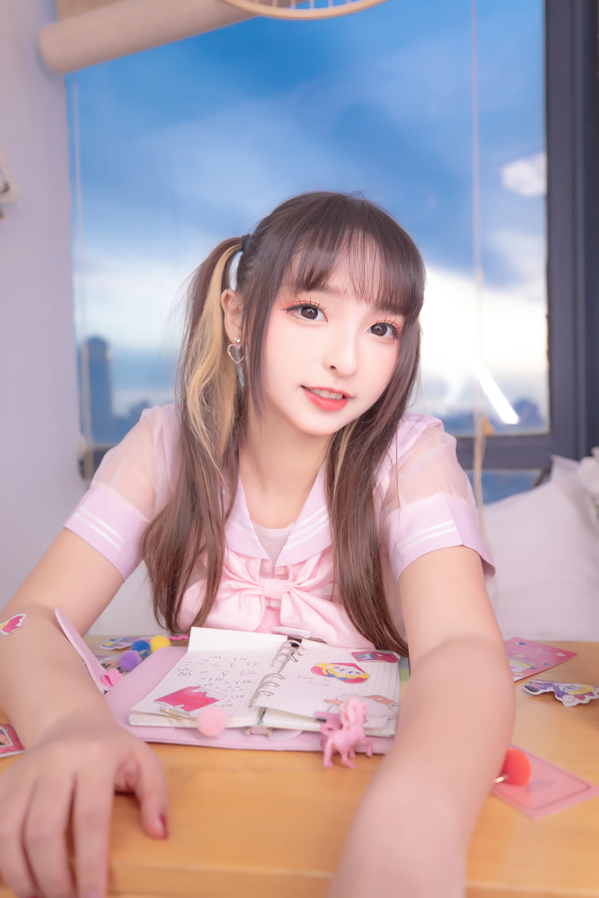 神楽坂真冬 第三季 序号22：《特別なことに》绳の特辑 [150P2V-632MB]JK制服, 内衣, 双马尾, 白丝, 神楽坂真冬, 美腿, 美足, 高跟鞋, 黑丝