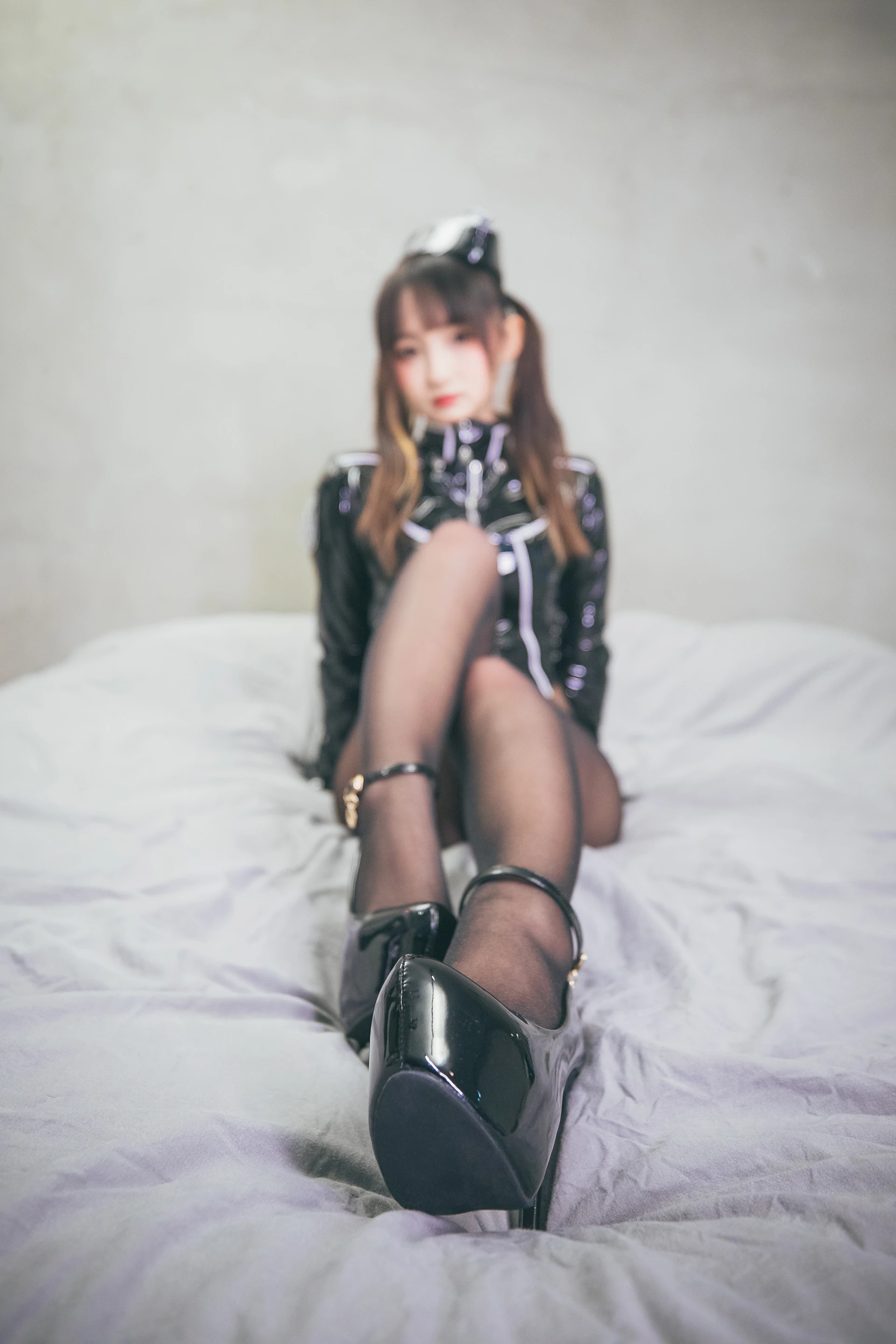 神楽坂真冬 第三季 序号24：「お帰りなさい、指揮官」 [150P2V-666MB]OL制服, 内衣, 双马尾, 神楽坂真冬, 美腿, 美足, 高跟鞋, 黑丝