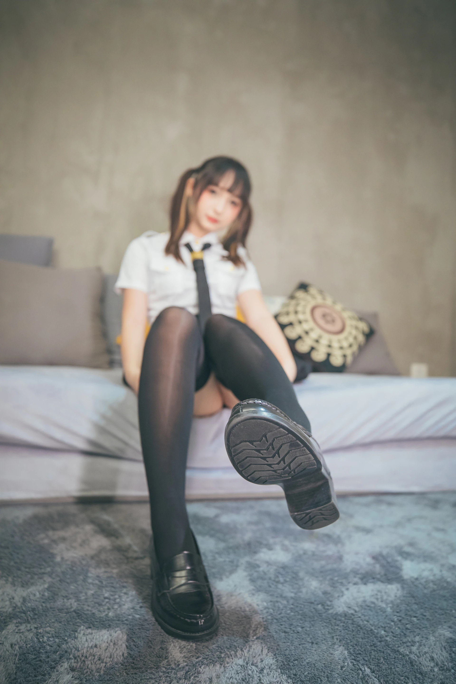 神楽坂真冬 第三季 序号24：「お帰りなさい、指揮官」 [150P2V-666MB]OL制服, 内衣, 双马尾, 神楽坂真冬, 美腿, 美足, 高跟鞋, 黑丝