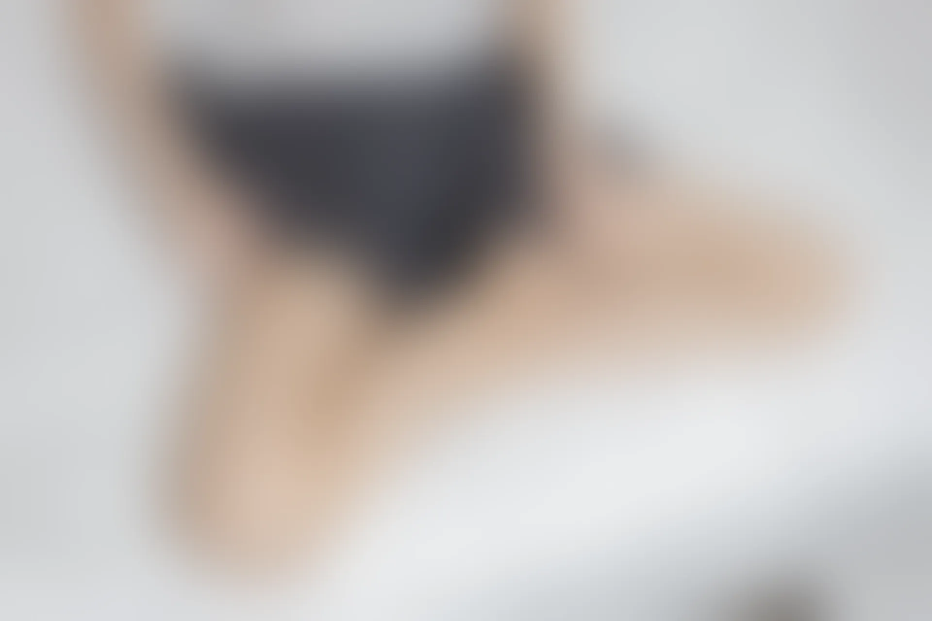 C47.006 肉丝制服裙 [40P-64MB]