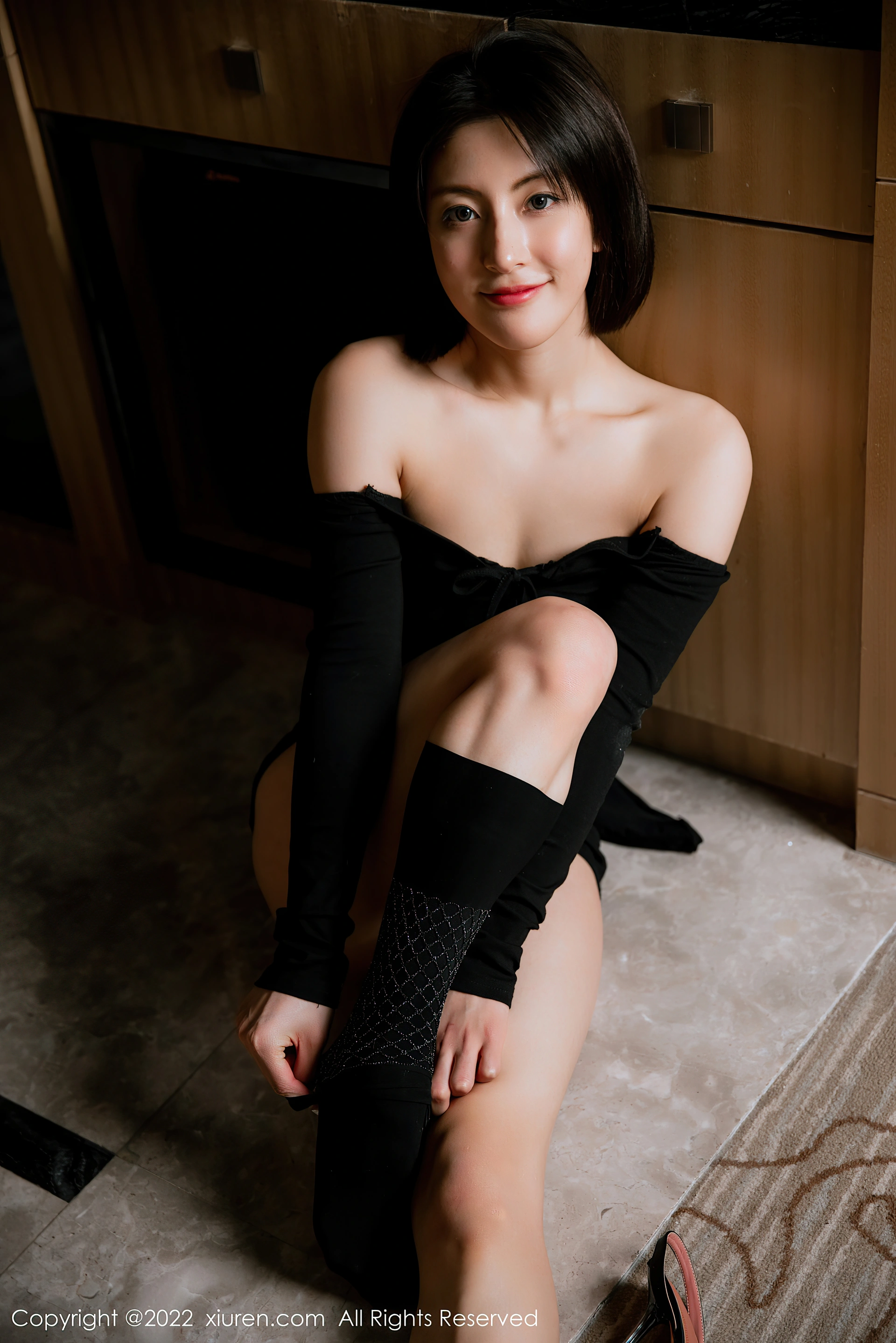 XiuRen秀人网 2022.02.18 No.4603 林文文yooki 淑女美腿[62+1P 561MB]