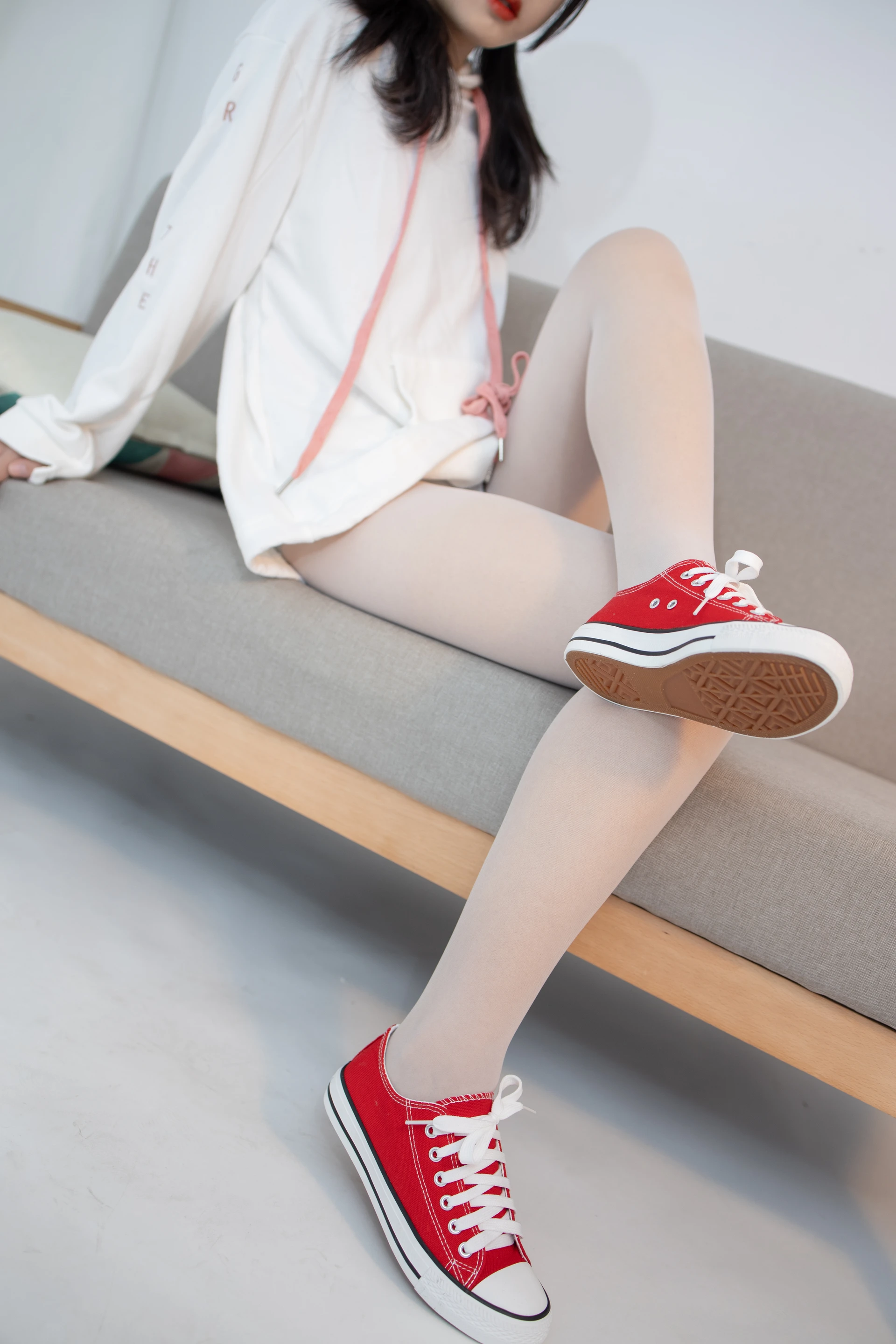 JKFUN-040 红色帆布鞋定制 小夜 [50P1V-1.77G]JKFUN, 可爱, 小夜, 森萝财团, 白丝, 美腿
