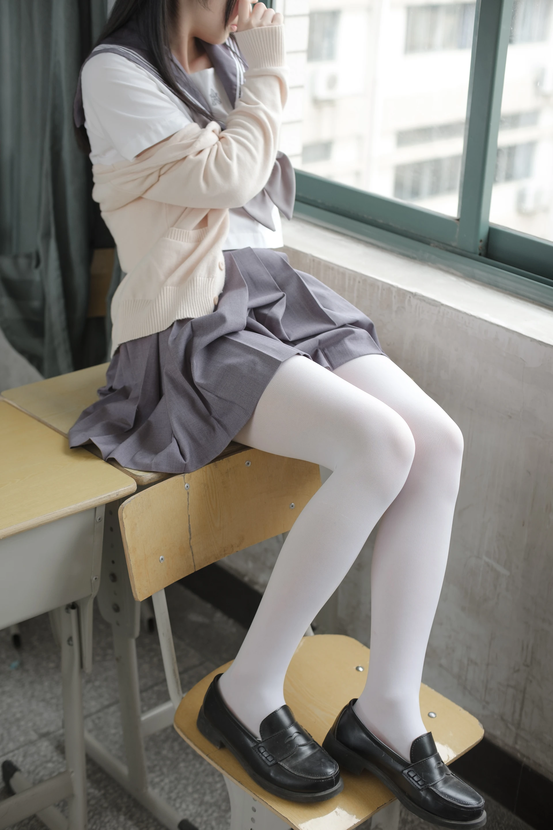 森萝财团 X-017 [99P1V-1.24G]学生装, 校服, 森萝财团, 白丝, 美腿