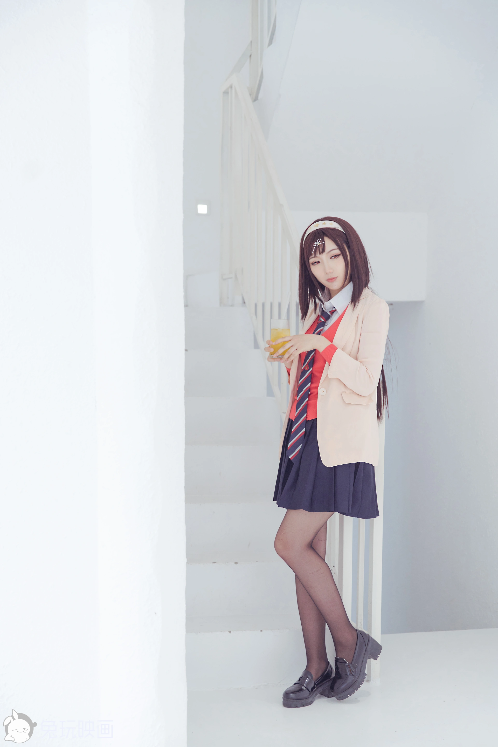 C23.007 旗袍和制服 [50P-627MB]