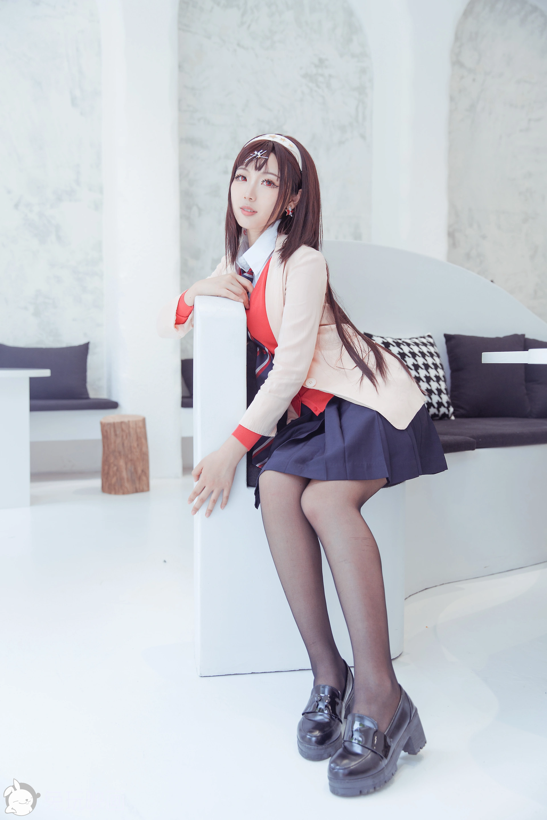 C23.007 旗袍和制服 [50P-627MB]