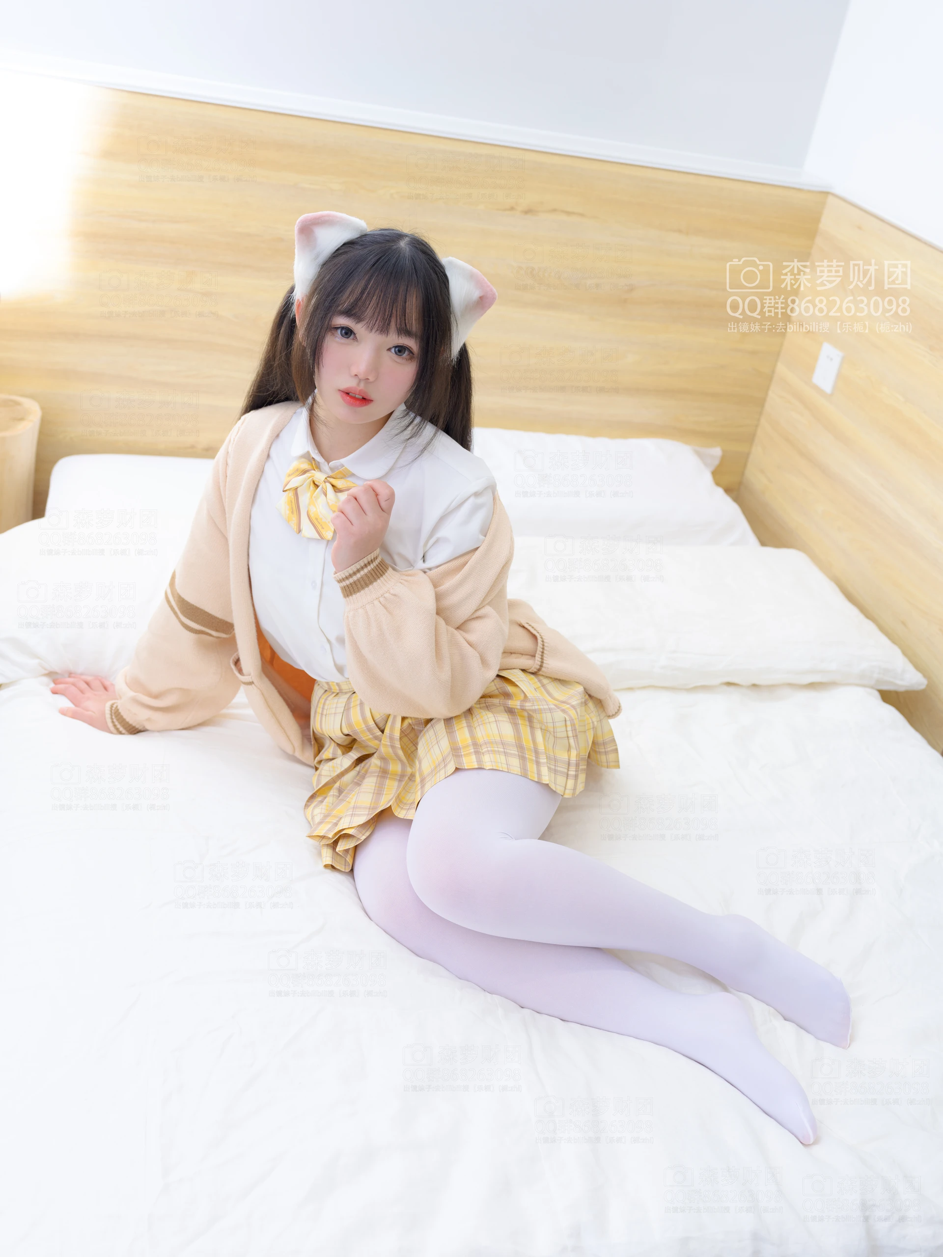 森萝财团 亿清-01 一亿像素 可爱猫耳白丝JK [68P1V-3.6G]