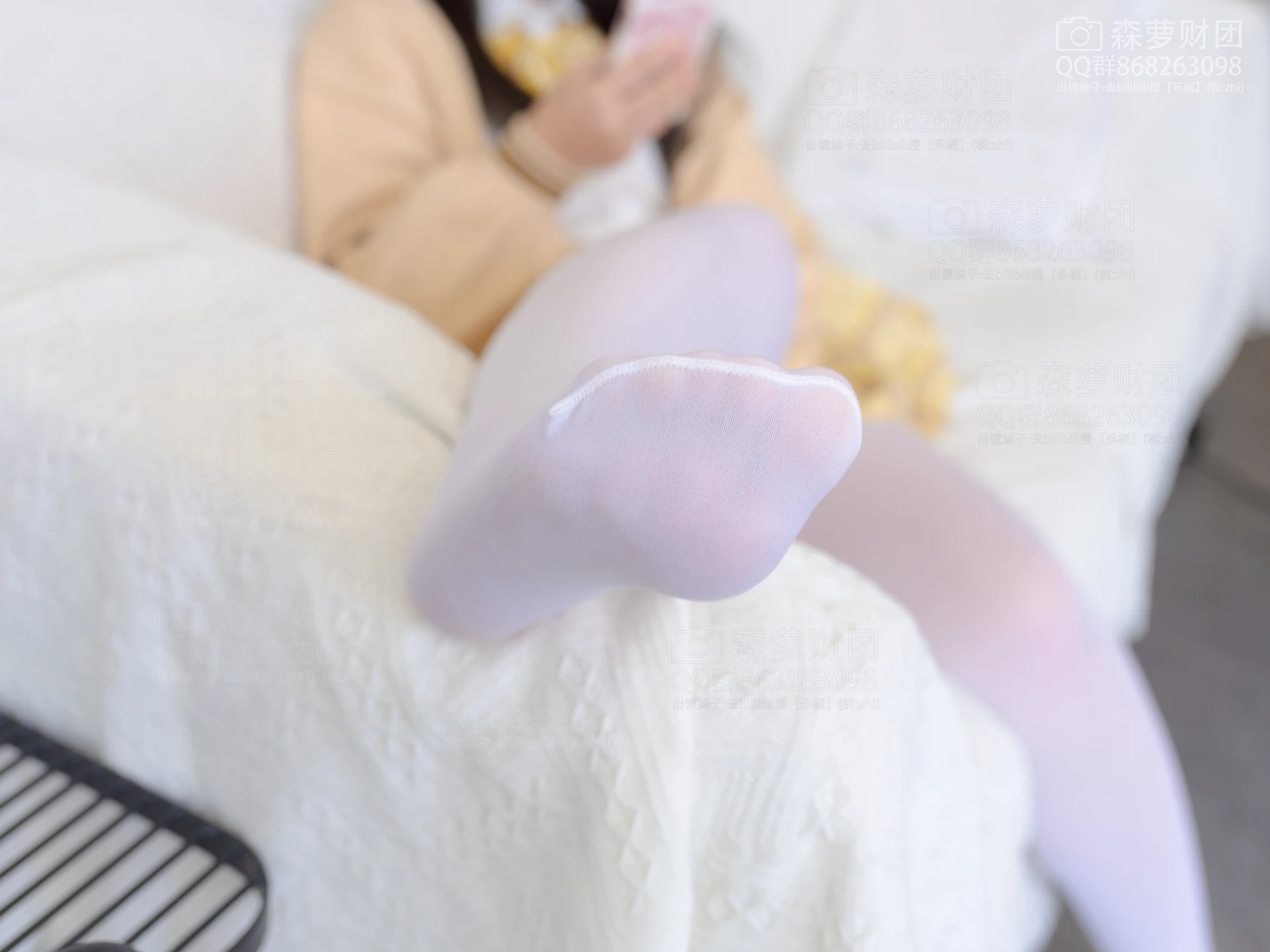 森萝财团 亿清-01 一亿像素 可爱猫耳白丝JK [68P1V-3.6G]