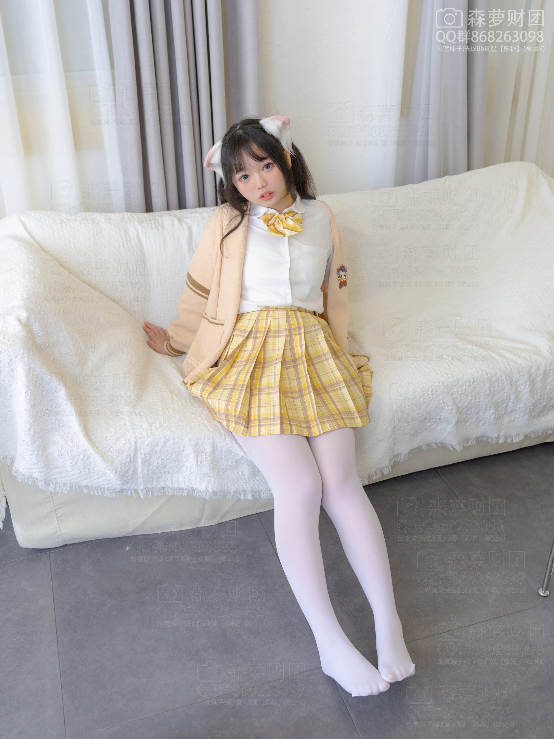 森萝财团 亿清-01 一亿像素 可爱猫耳白丝JK [68P1V-3.6G]