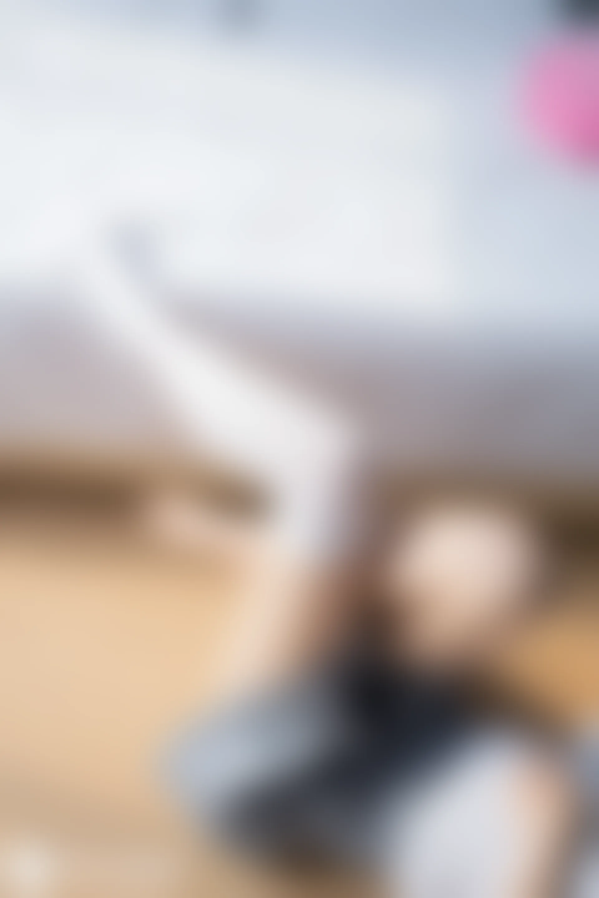 C49.008 一半白丝一半果腿 [40P-136MB]