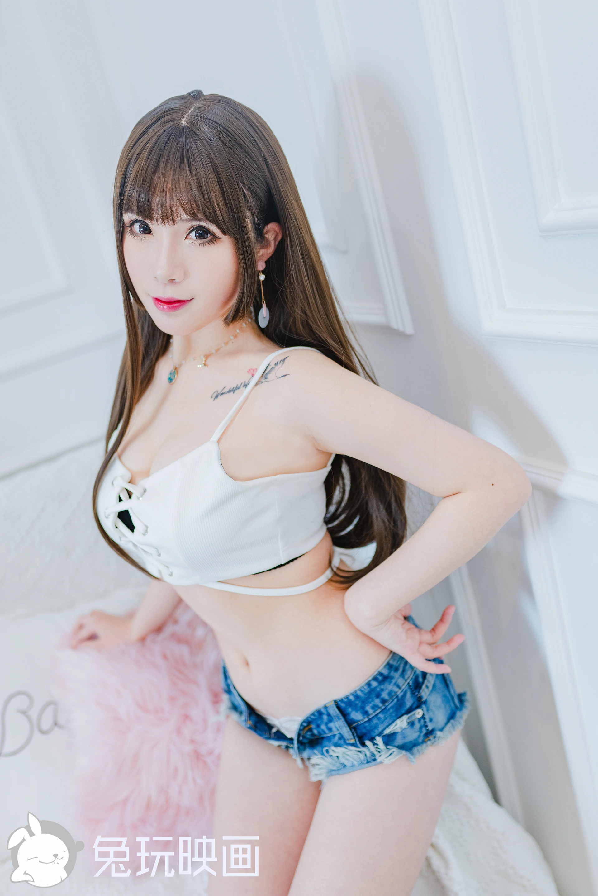 D54.008 长发大姐姐 [40P-613MB]