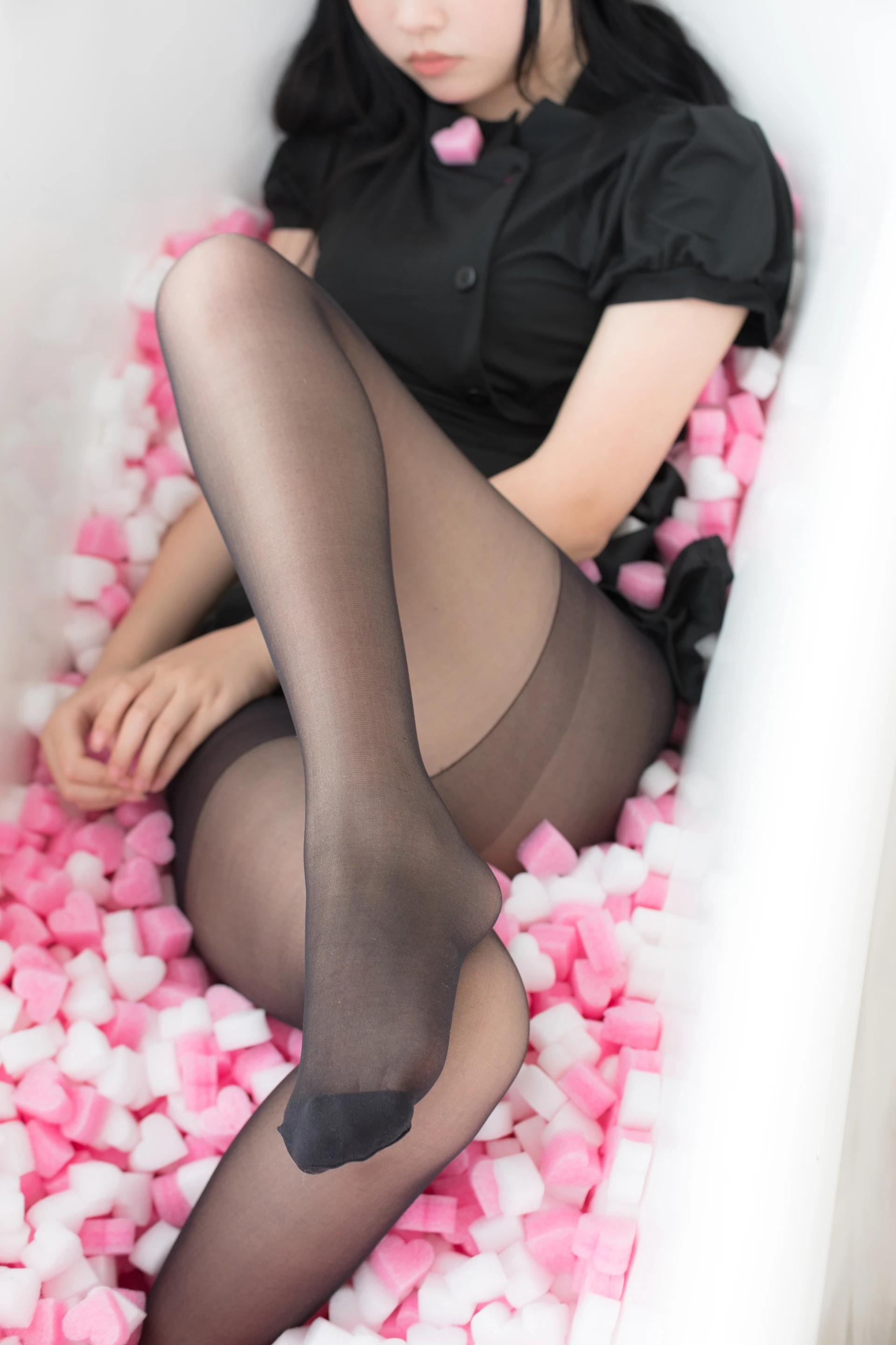 森萝财团 X-035 [84P1V-1.79G]制服, 森萝财团, 美腿, 黑丝
