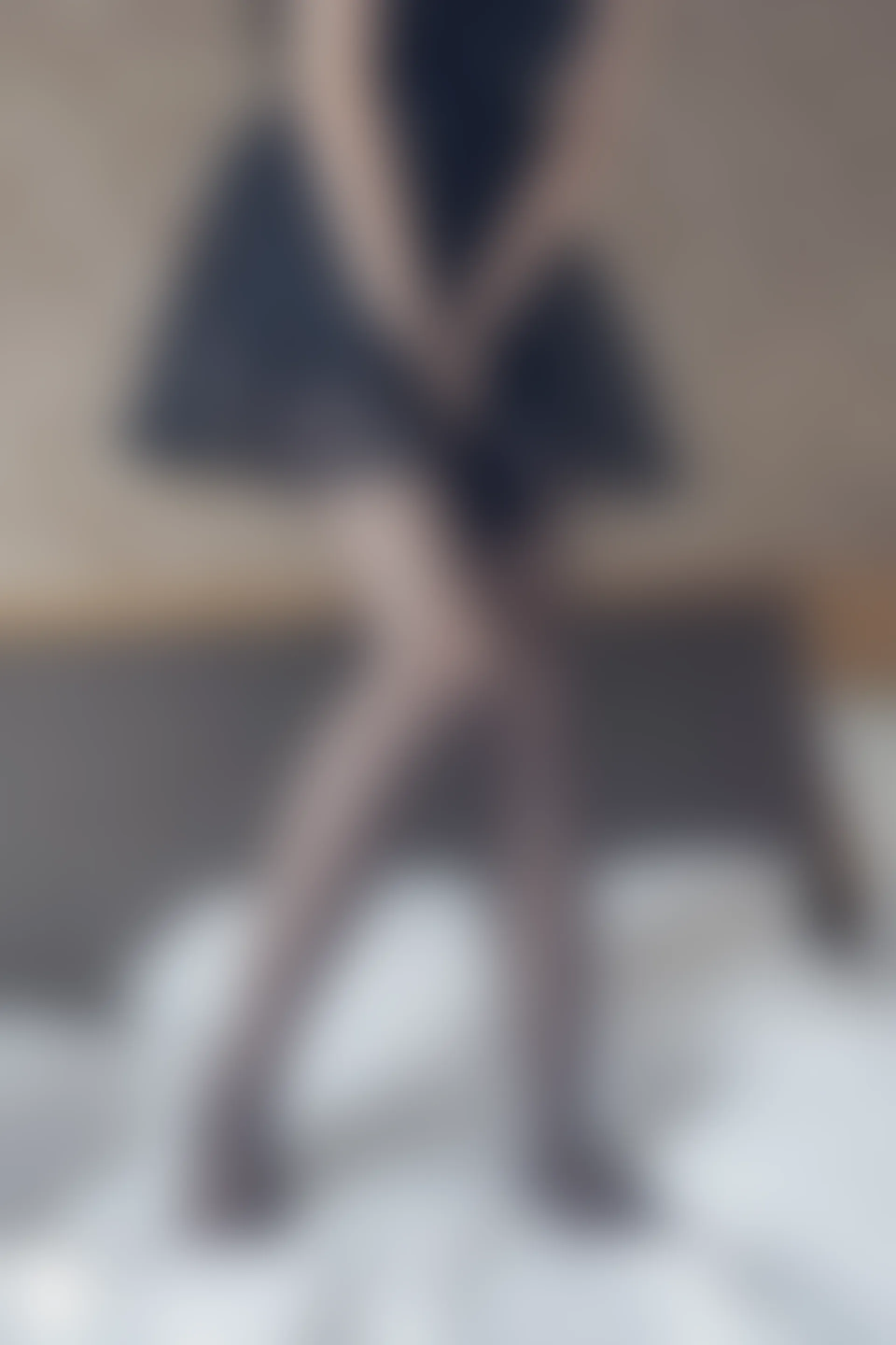 C32.003 黑纱裙 [40P-64MB]