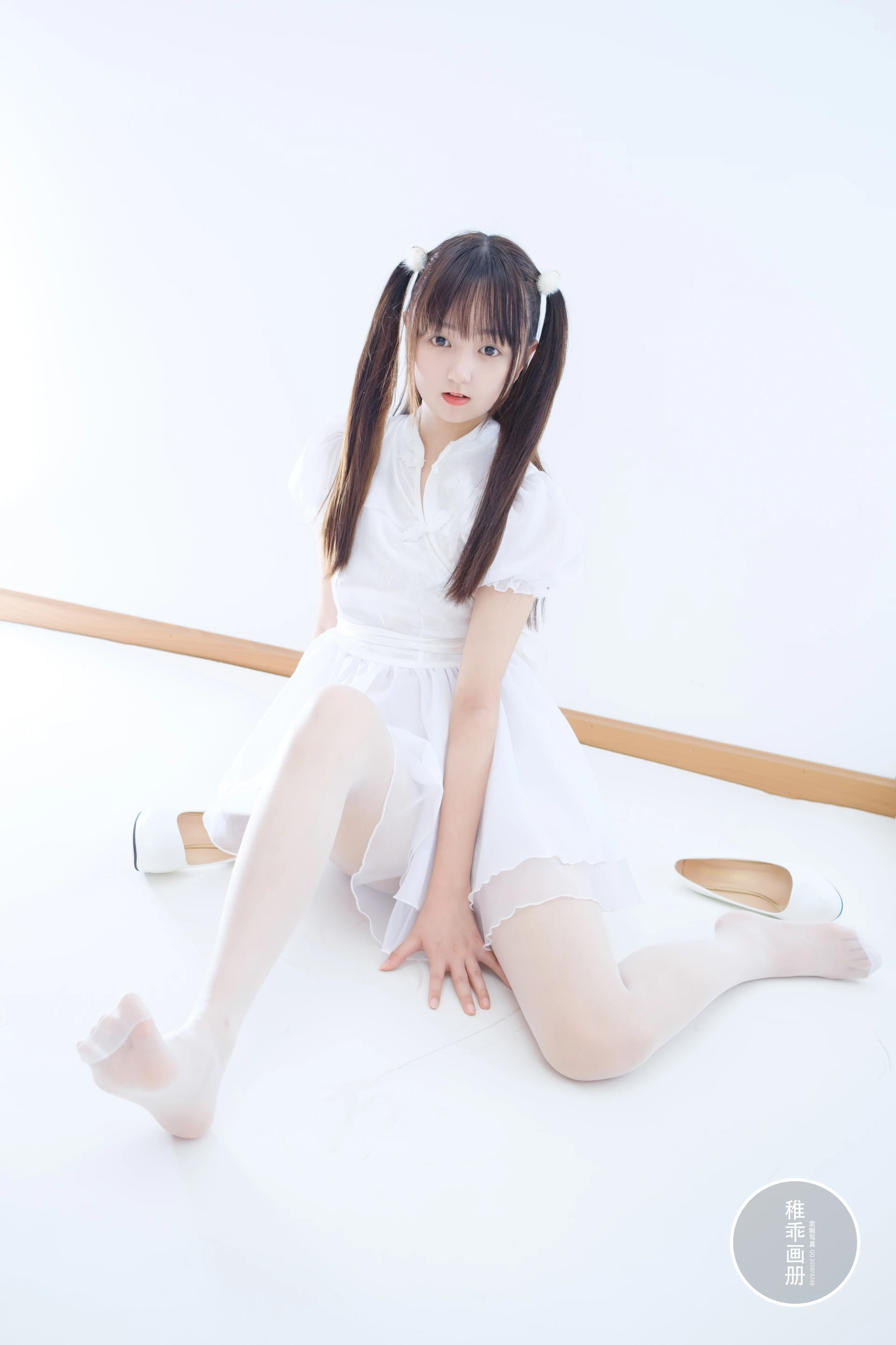 稚乖画册 新堂-01 团子白丝双马尾 [65P1V-871MB]双马尾, 可爱, 团子, 新堂, 白丝, 稚乖画册, 美腿, 美足