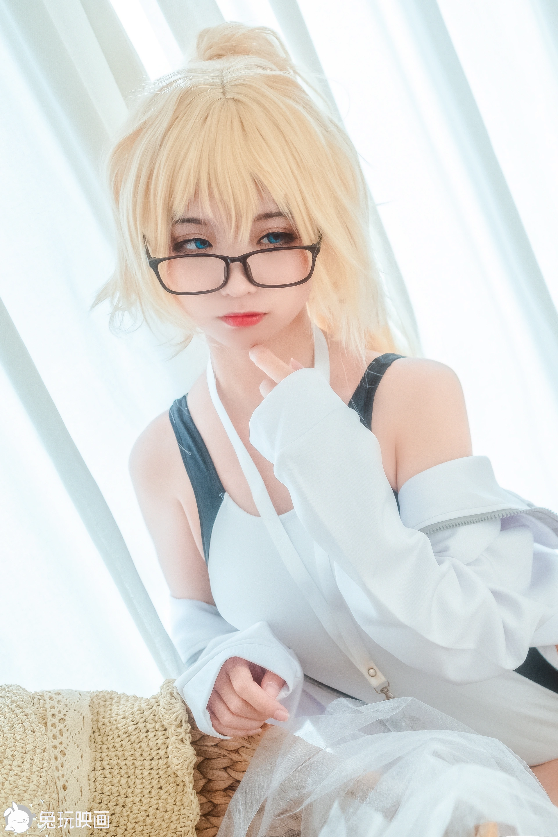 兔玩映画 夏日泳装 Vol.043 眼镜娘 [40P-504MB]