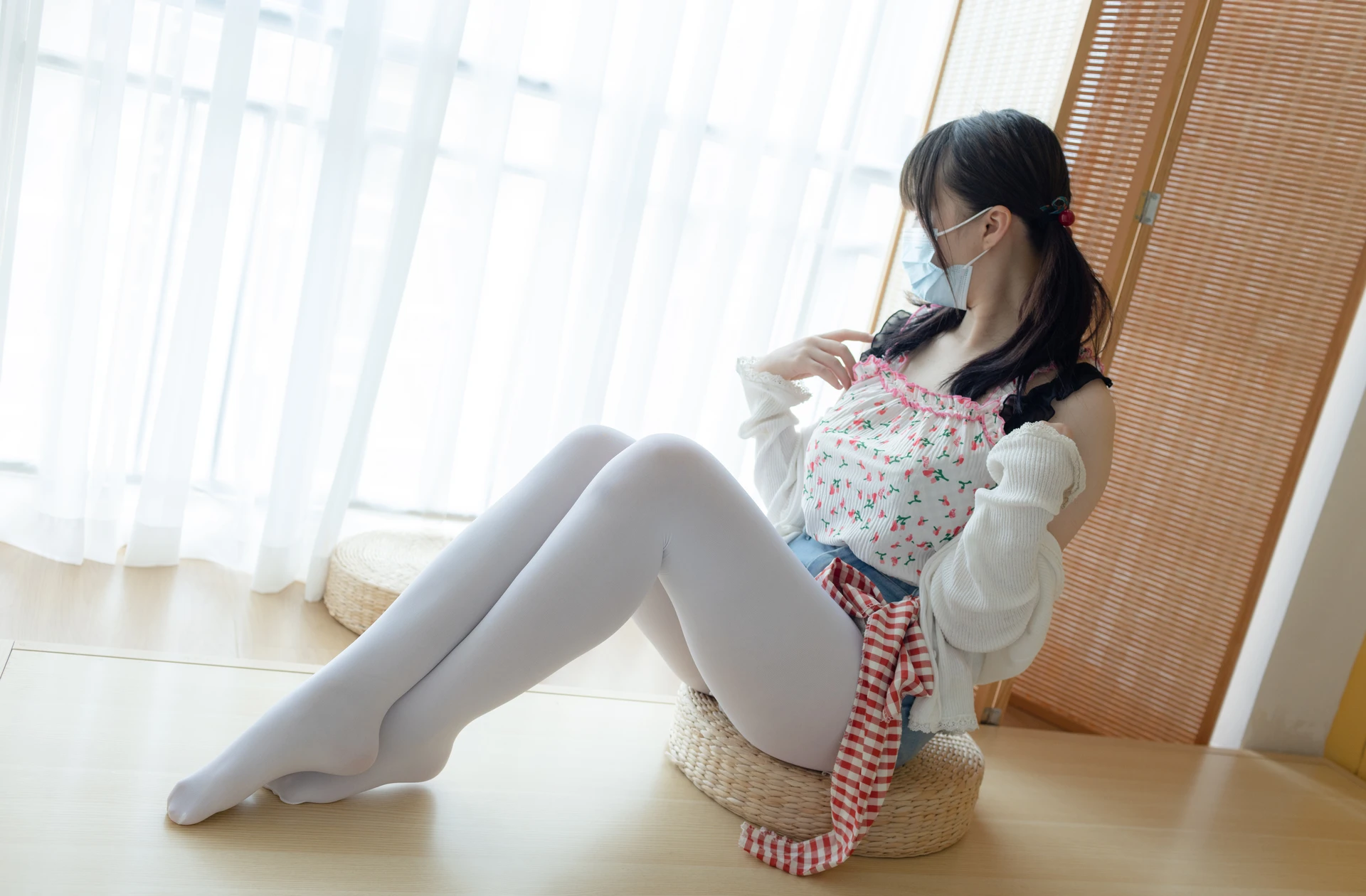 少女秩序 内部定制 NO.03 白丝碎花双马尾 [98P-1.37GB]内衣, 双马尾, 少女秩序, 白丝, 美腿, 美足