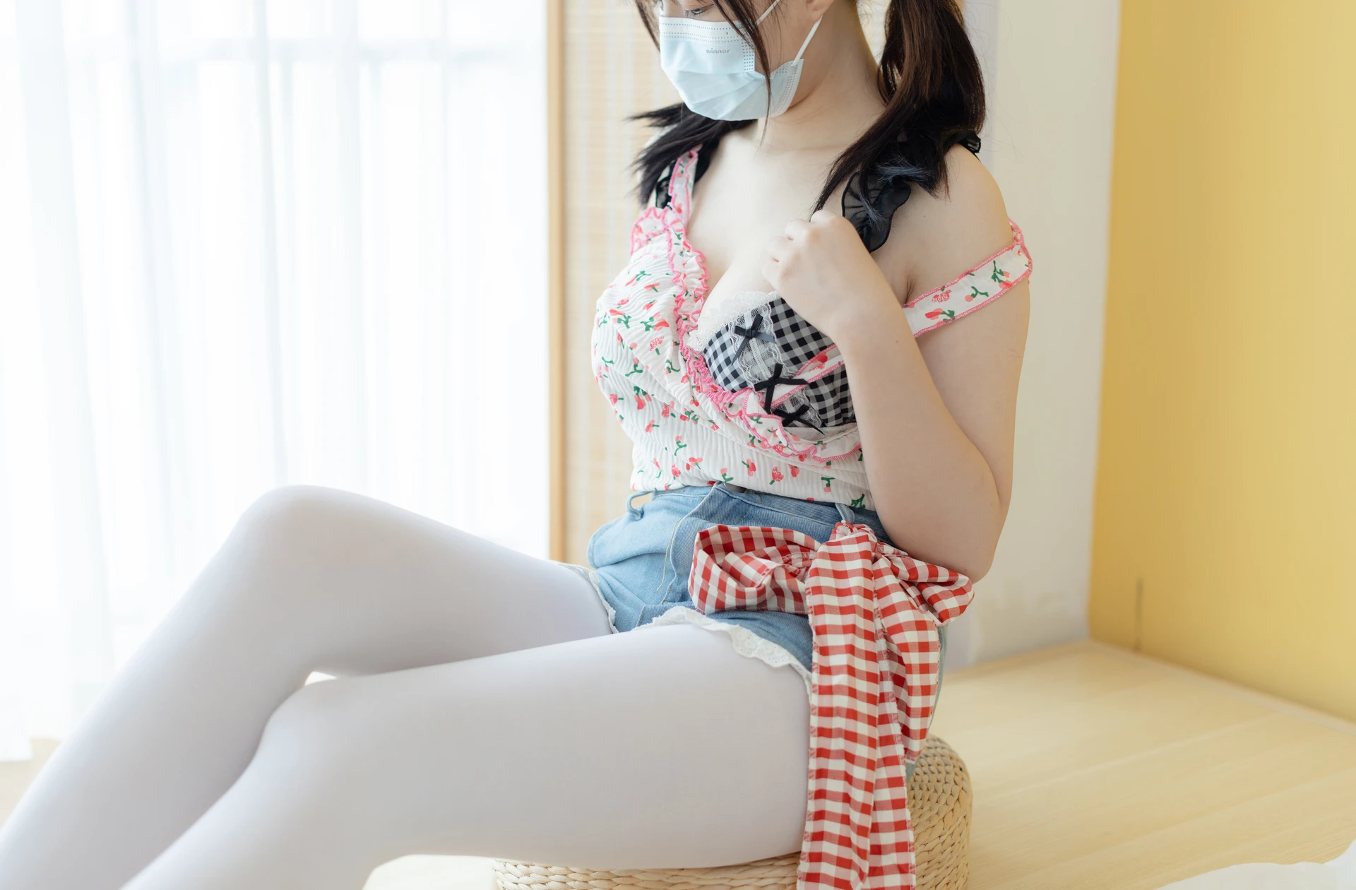 少女秩序 内部定制 NO.03 白丝碎花双马尾 [98P-1.37GB]内衣, 双马尾, 少女秩序, 白丝, 美腿, 美足