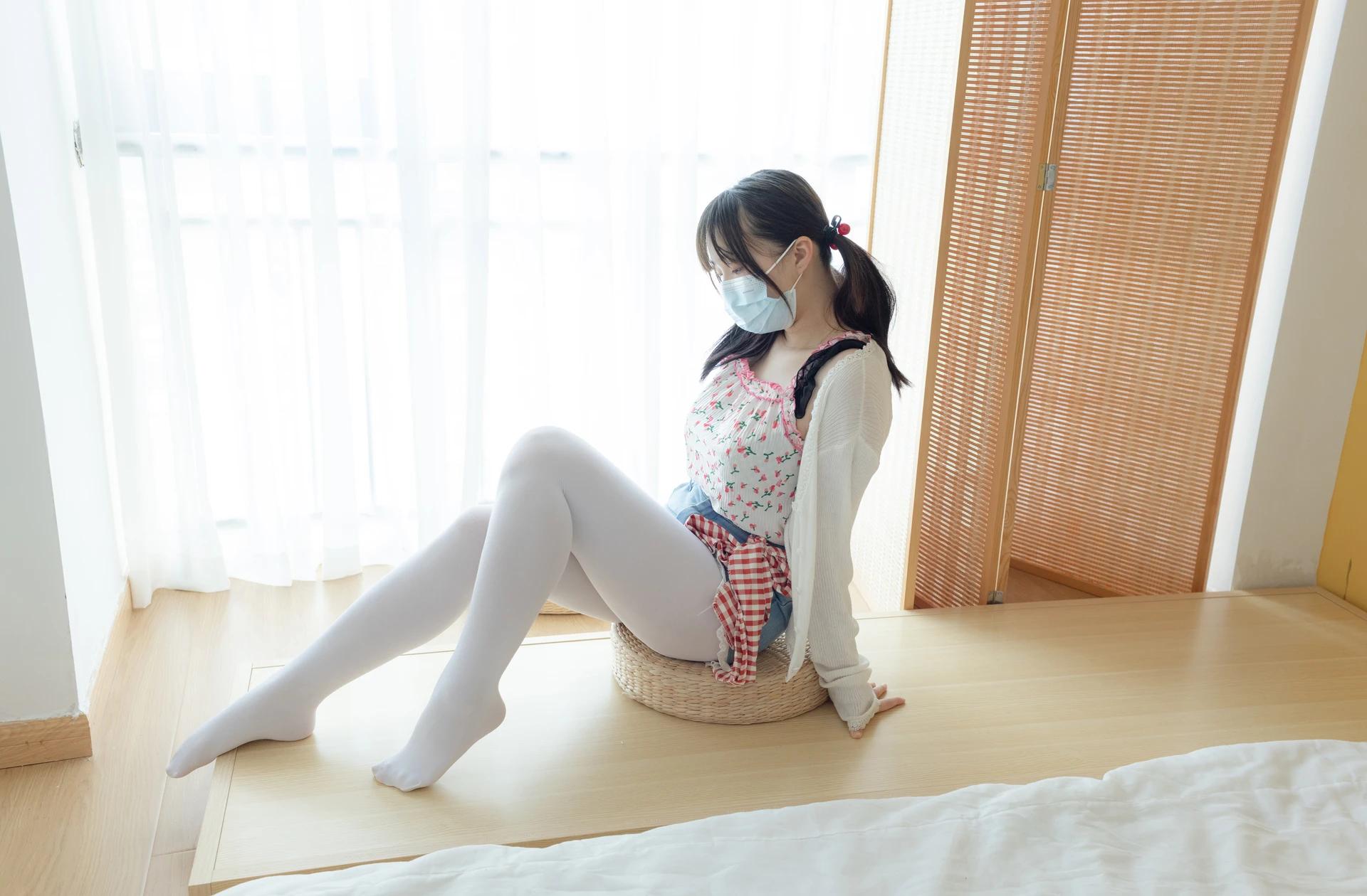 少女秩序 内部定制 NO.03 白丝碎花双马尾 [98P-1.37GB]内衣, 双马尾, 少女秩序, 白丝, 美腿, 美足