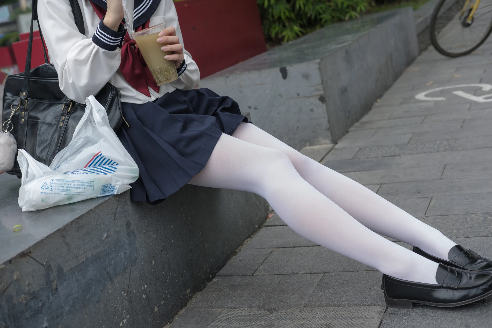 森萝财团 BETA-017 [83P-686M]学生证, 水手服, 白丝, 美腿